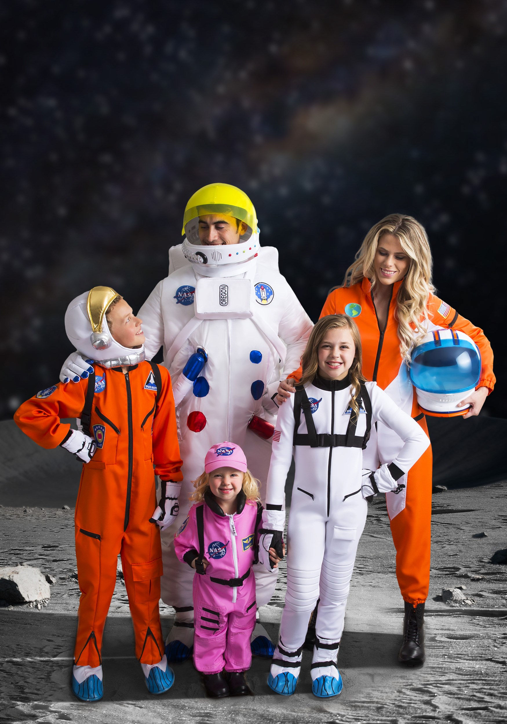Wallpaper #e2eE_JIBSpphPi3-ZZiW270 Orange Astronaut Jumpsuit Costume for Kids