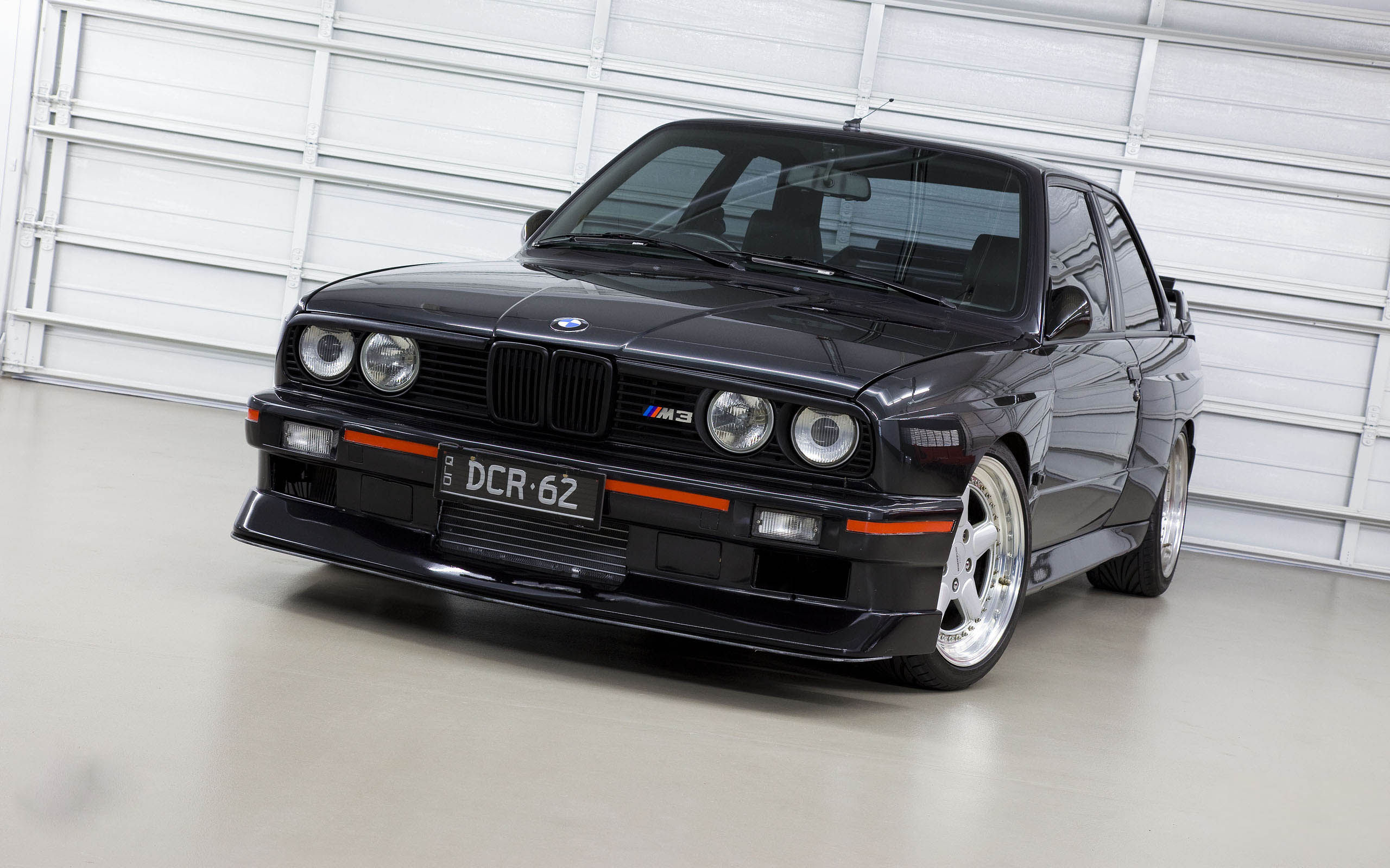 Wallpaper #xAA46o4BSdW8dNou2A7U40 Classic BMW Wallpaper Wallpapersafari