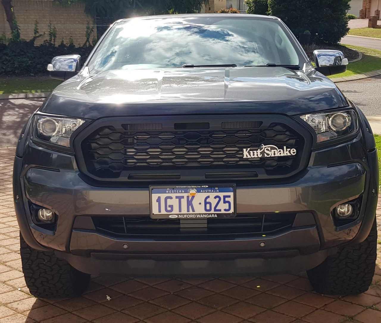 Wallpaper #IH0U844Bnwiau_P6QgzR30 Kut Snake Grille Ford Ranger Px3 Raptor with Kut Snake Logo