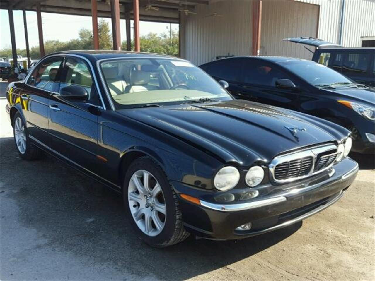 Wallpaper #pmebAZMBSpphPi3-Dqtr114 2004 Jaguar Xj8 for Sale Classiccarscom Cc 944399