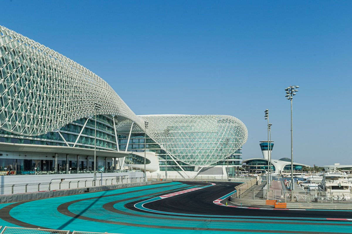 Wallpaper #6bl-3ZIBJvJKYCmErABD124 Revealed Abu Dhabis Formula 1 Track Changes