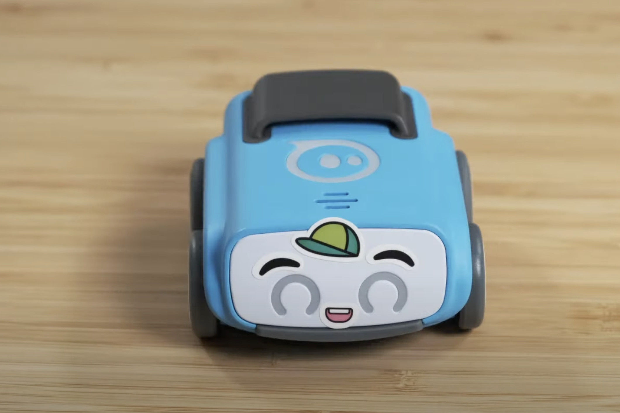 Wallpaper #HWcK_pIBSpphPi3-ZJ5474 Spheros Cute Robot Car Indi is Driven to Teach Kids About Programming