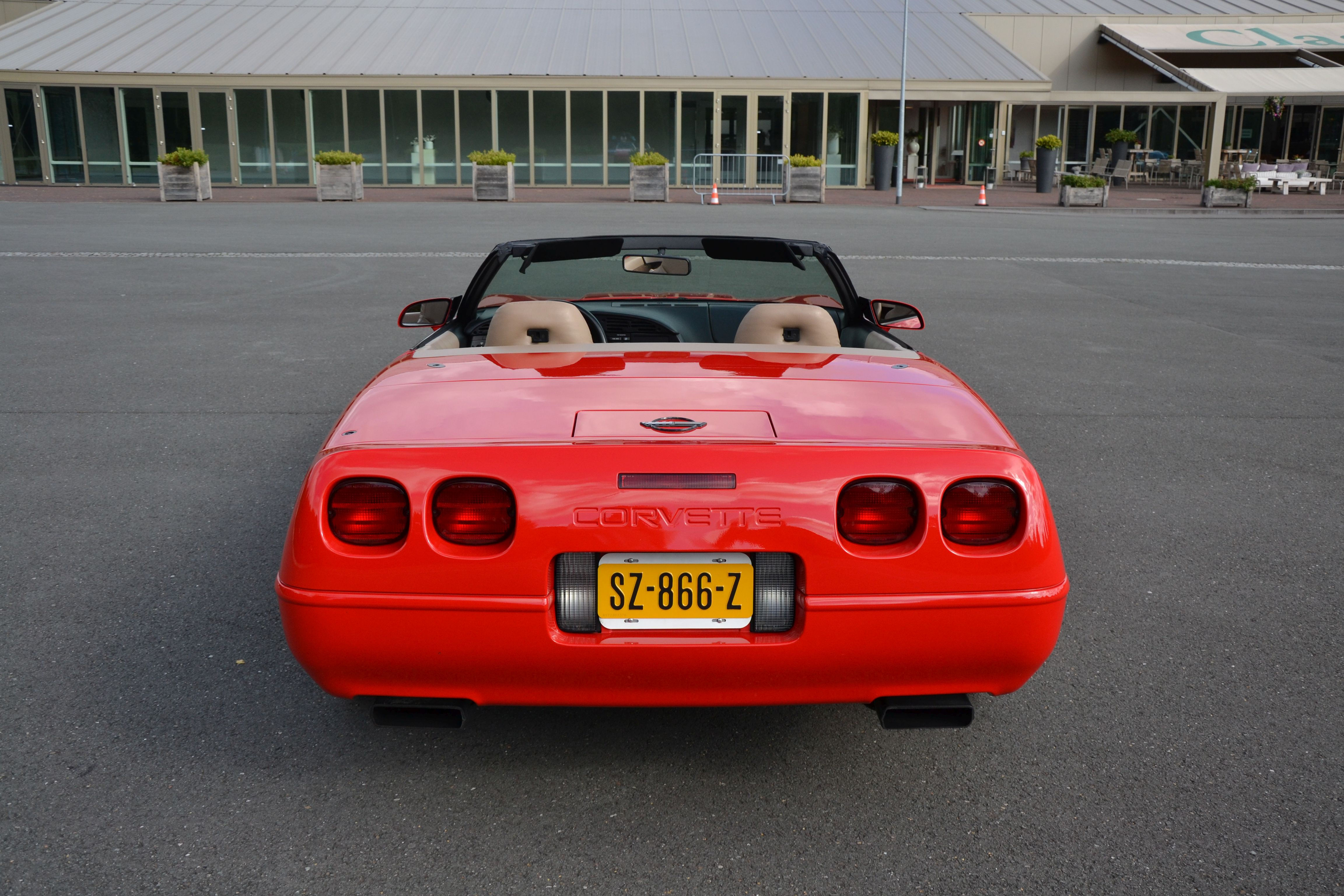 Wallpaper #-Gd-AZMBSpphPi3-aqp5137 Classic Park Cars Chevrolet Corvette C4 Lt1