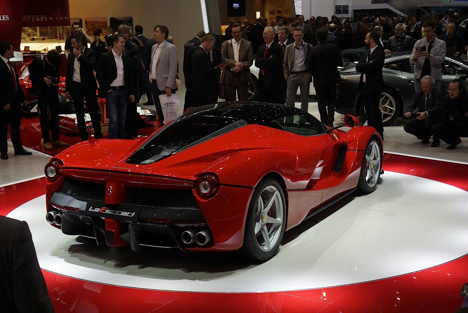 Wallpaper #ePTLOZMBKFX8bn3rZ3fq79 2013 Laferrari Ferrari Enzo Successor Revealed in Geneva