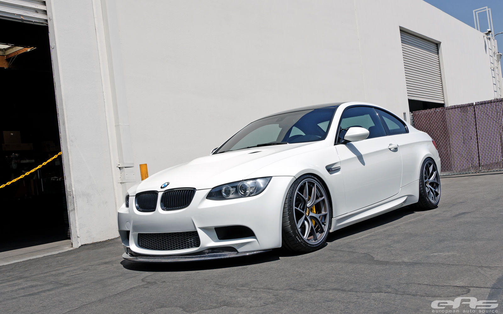 Wallpaper #a2597 01 BMW Ix Xdrive40 Sport Alpine White Paul Tans Automotive News