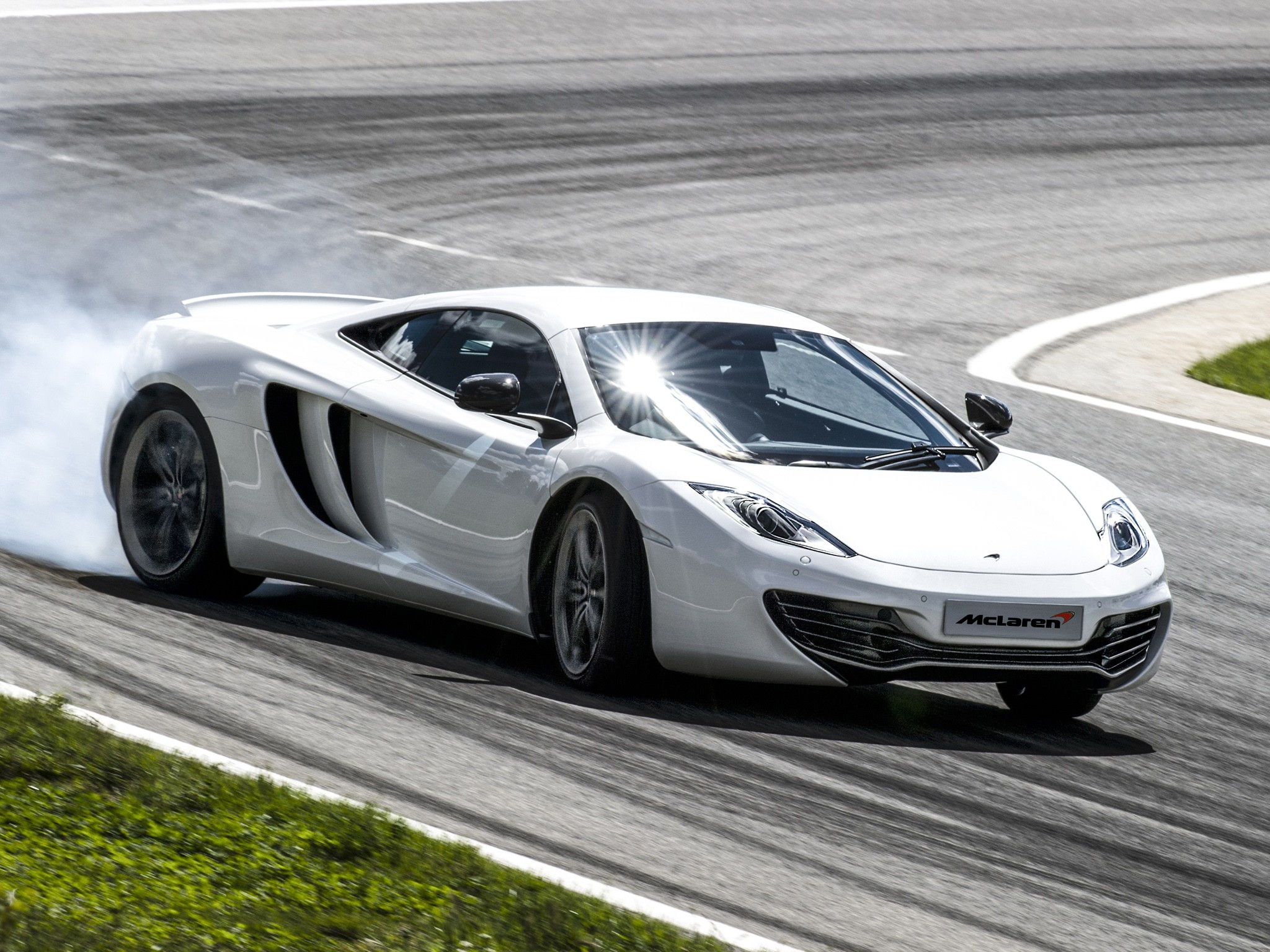 Wallpaper #gWgiIZMBSpphPi3-gC_n262 Mclaren Mp4 12c 2011 2012 2013 2014 Autoevolution