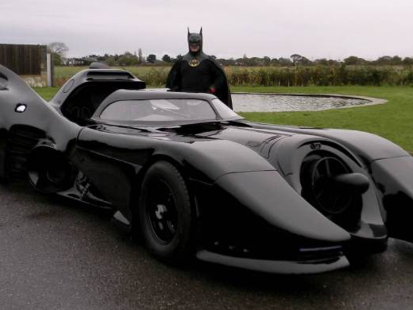 Wallpaper #zZy74pIBZHQxiYarKsFY63 Someone Made a Real Life Batmobile Yes It Has a Flamethrower Philly