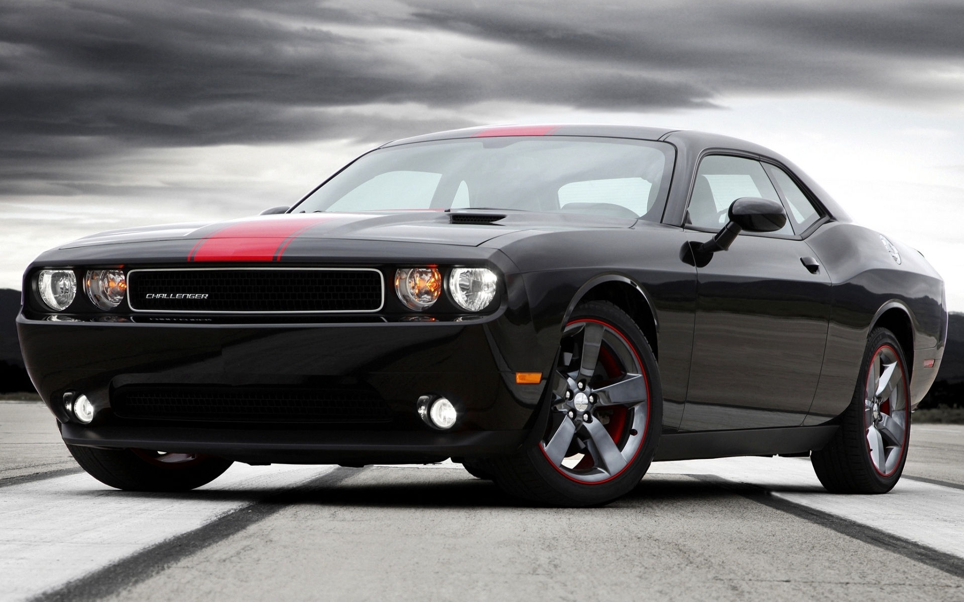 Wallpaper #-f_Ma5MB3lSXT3zUB-gi258 Sleek Dodge Challenger HD Wallpaper