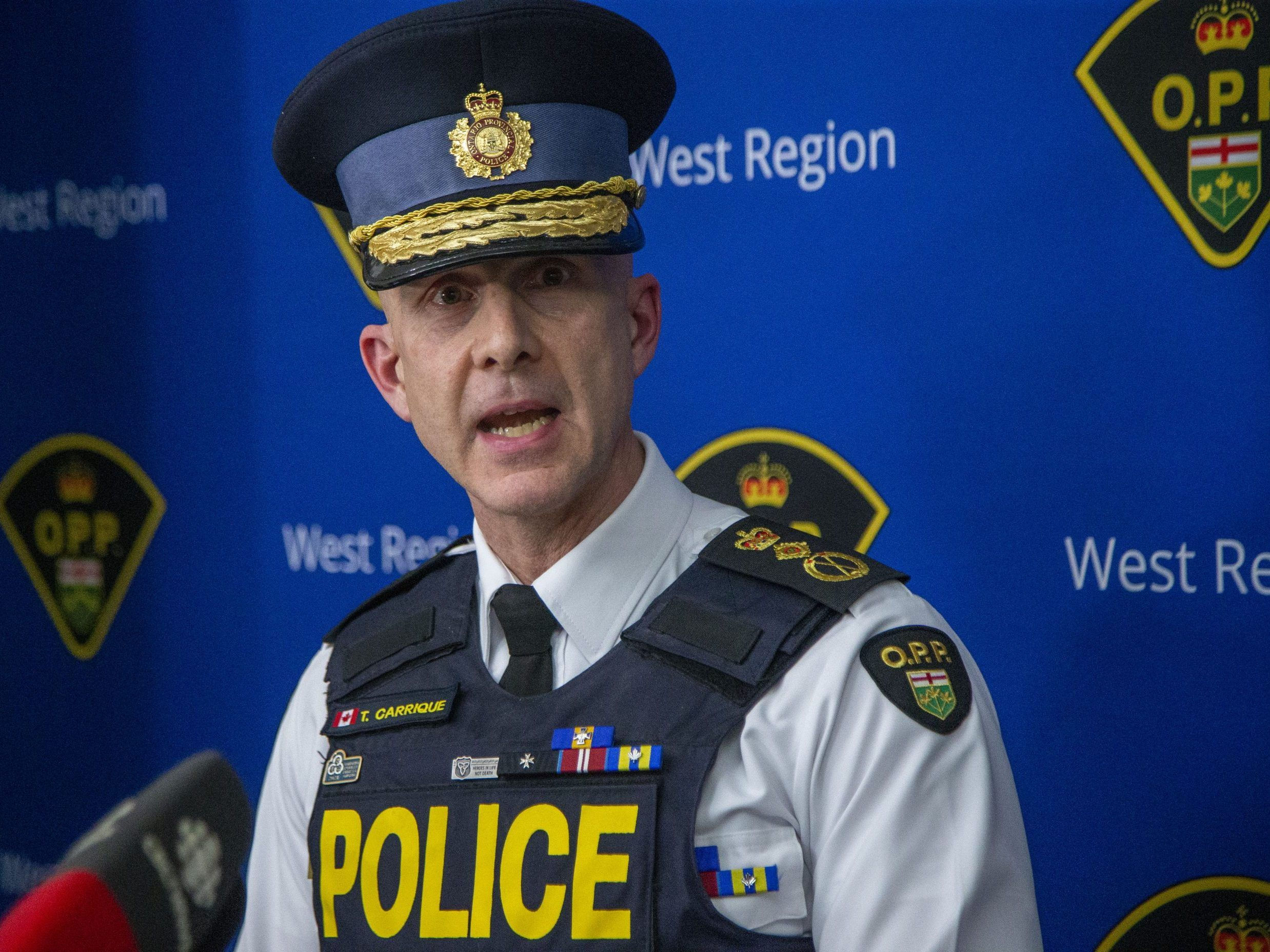 Wallpaper #zmdQDJMBSpphPi3-1d30231 Outraged Ontarios Top Cop Demands Bail Change After Officers
