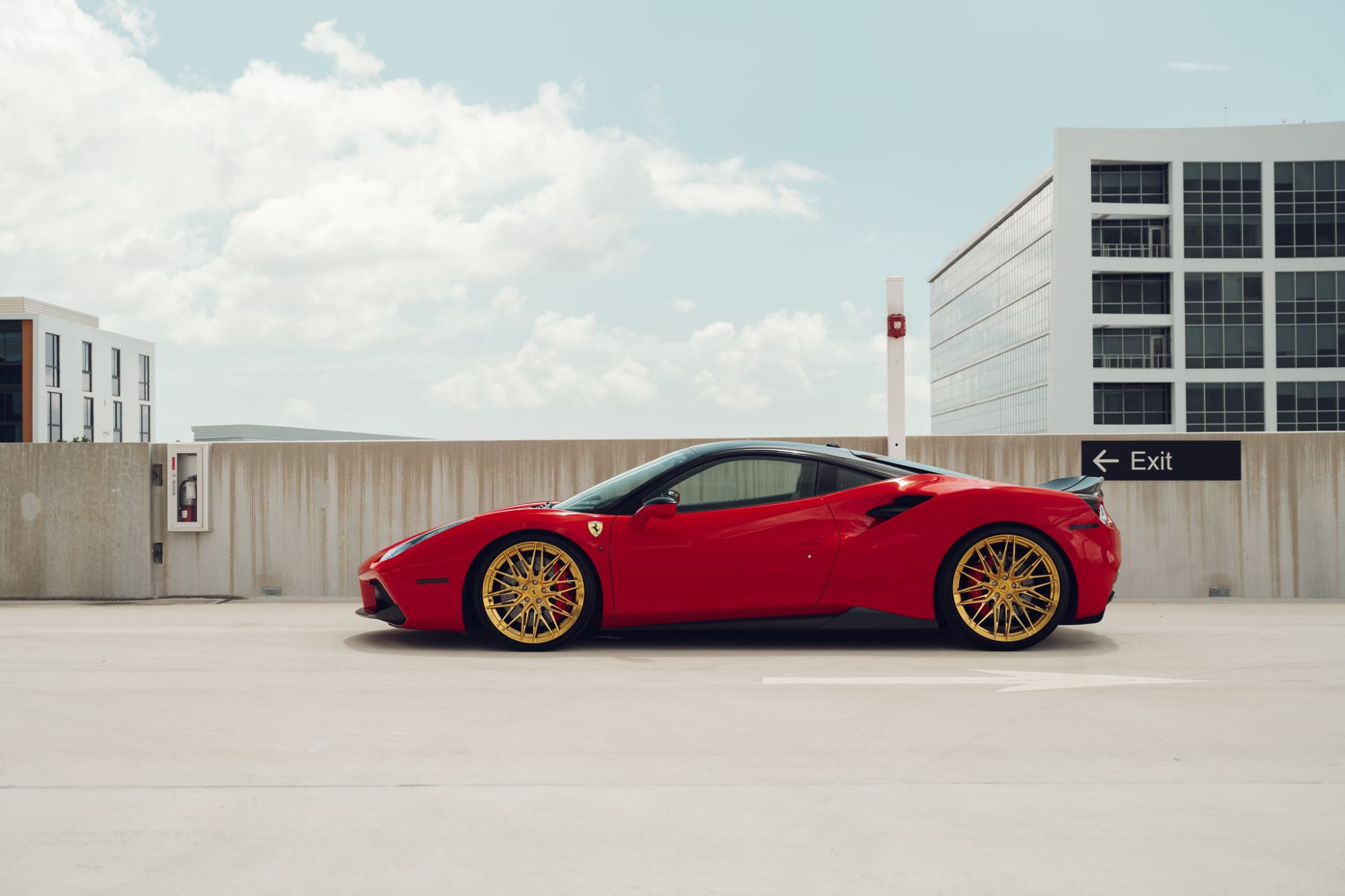 Wallpaper #ghnmI48BtGB6xQ78F4QR46 Ferrari 488 Gtb Red with Gold Velos Vxs00 1pc Aftermarket Wheels