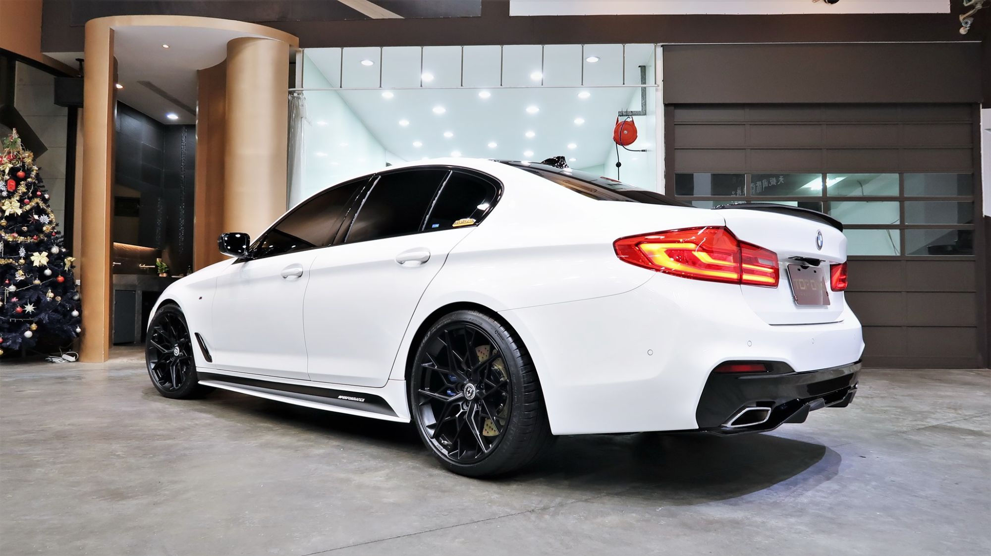 Wallpaper #-32y8Y4Bnwiau_P6jgkI46 Wheel Front Aftermarket Wheels Gallery BMW 5 Series