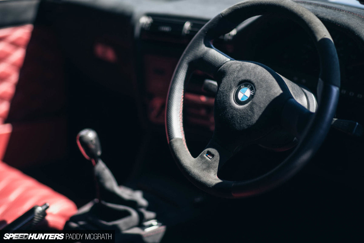 Wallpaper #3Gdg7JIBSpphPi3-eFIU38 BMW E30 Interior Custom