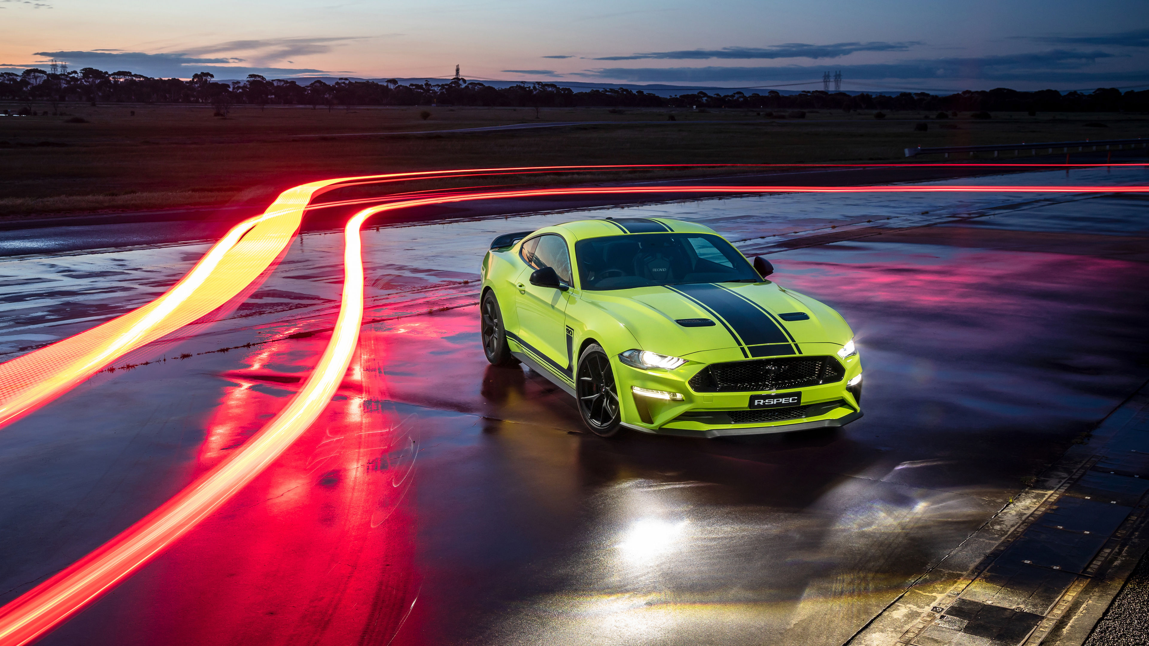 Wallpaper #z0VQl44B7YBJg1BV1qDS11 Green Ford Mustang Shelby Gt500 on a Wet Runway