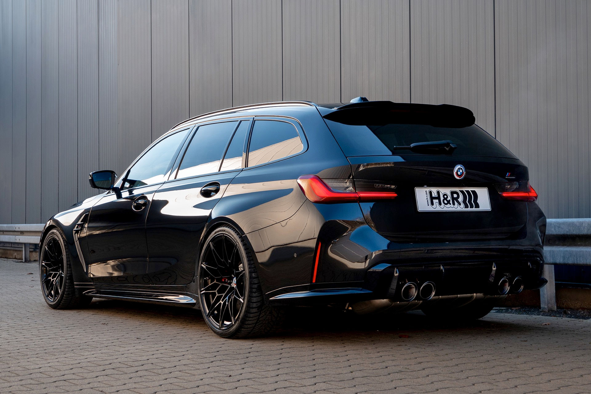 Wallpaper #rGdr-pIBSpphPi3-EZDB121 BMW M3 Touring Tuning Ganz in Schwarz Tiefer Dank Hr