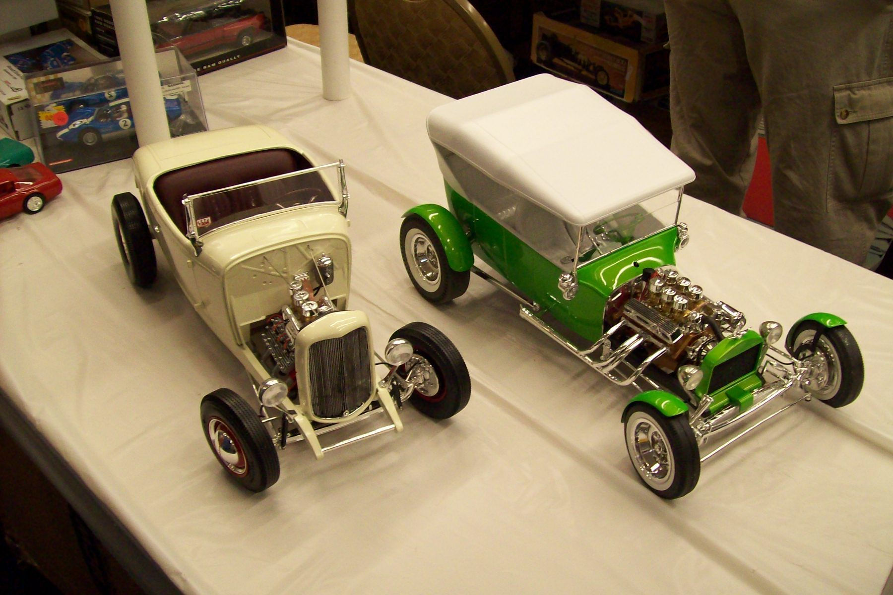Wallpaper #qRmHK48BtGB6xQ78oI3B33 18 Scale Models Model Cars Comics Hobby Stuff Pinterest Scale