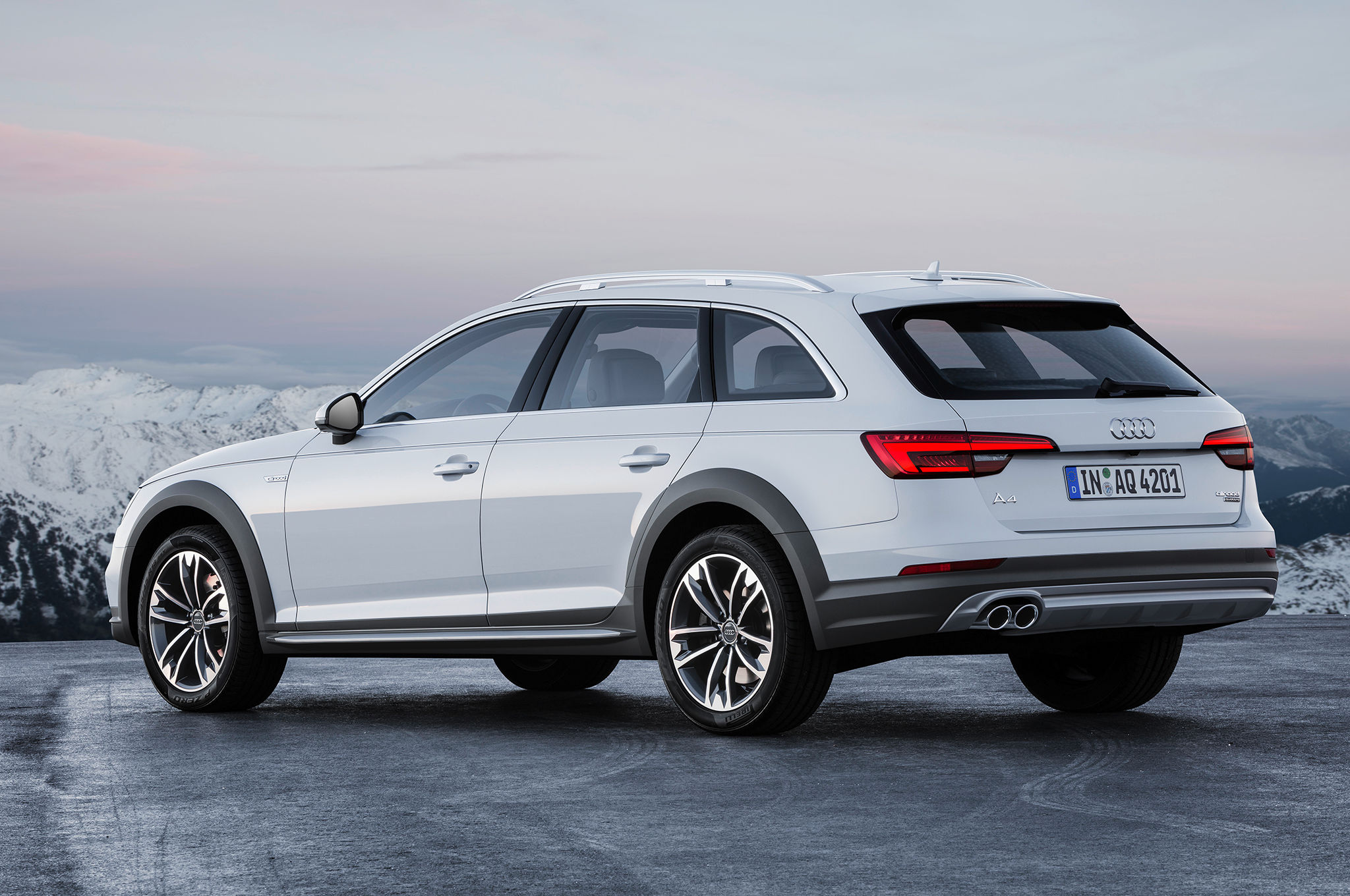 Wallpaper #h2fK-ZIBSpphPi3-KI7_169 Audi A4 Allroad Quattro Brings Rugged Wagon Looks to Detroit