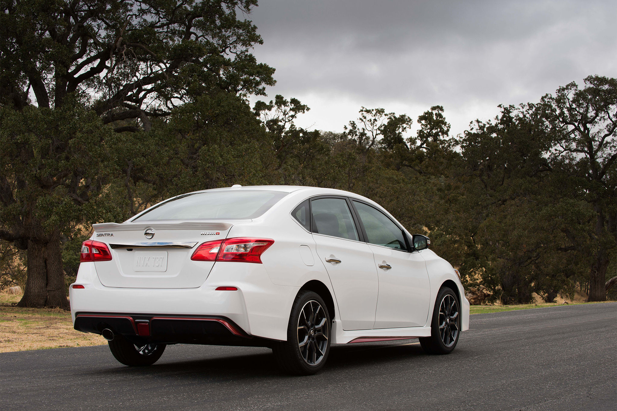 Wallpaper #UmcuBZMBSpphPi3-Lbv423 2017 Nissan Sentra Nismo Quick Take Automobile Magazine