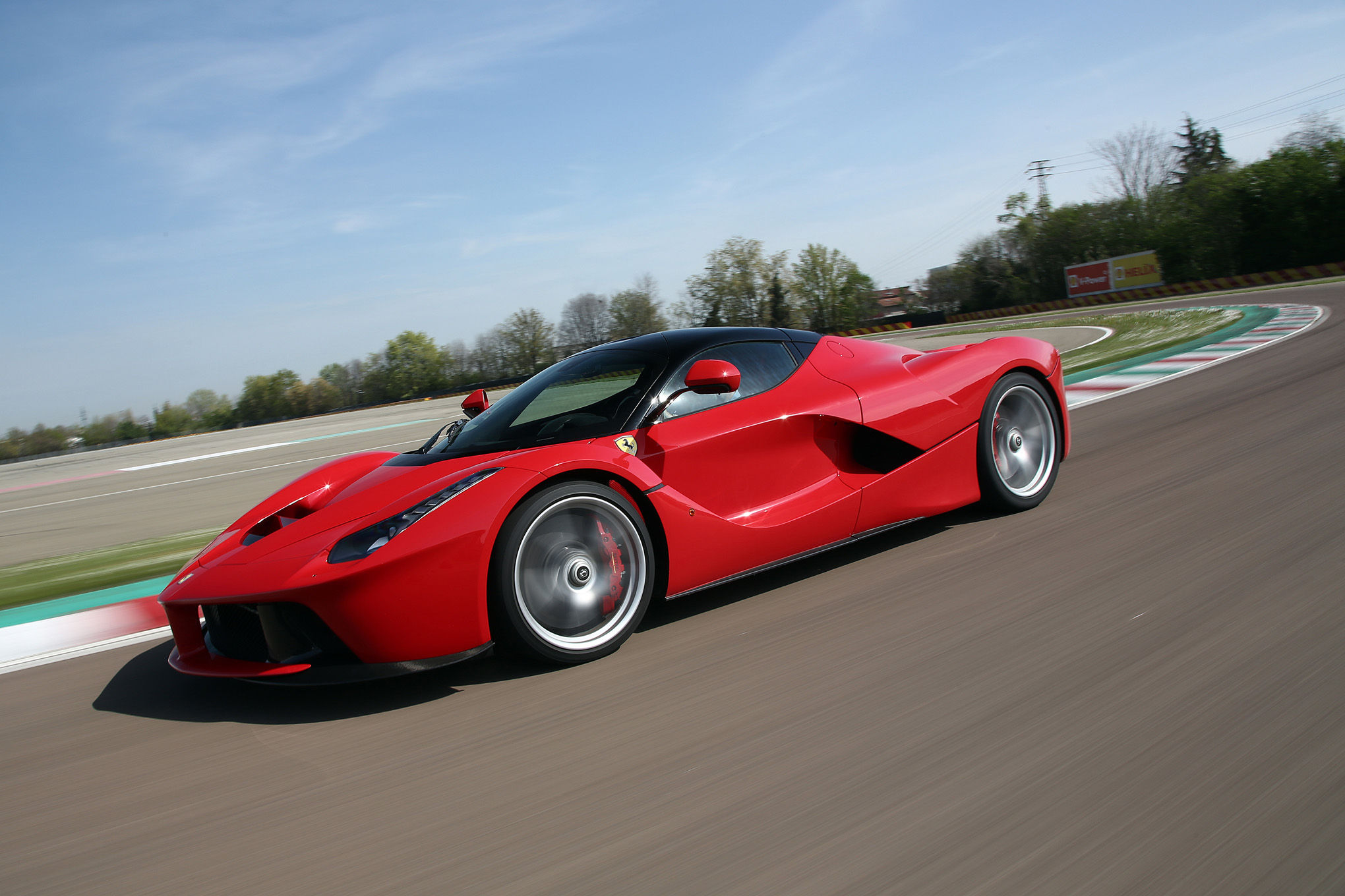 Wallpaper #IamqKZMBMYaX5LKBcdT3381 Ferrari Builds One More Laferrari to Benefit Earthquake Victims