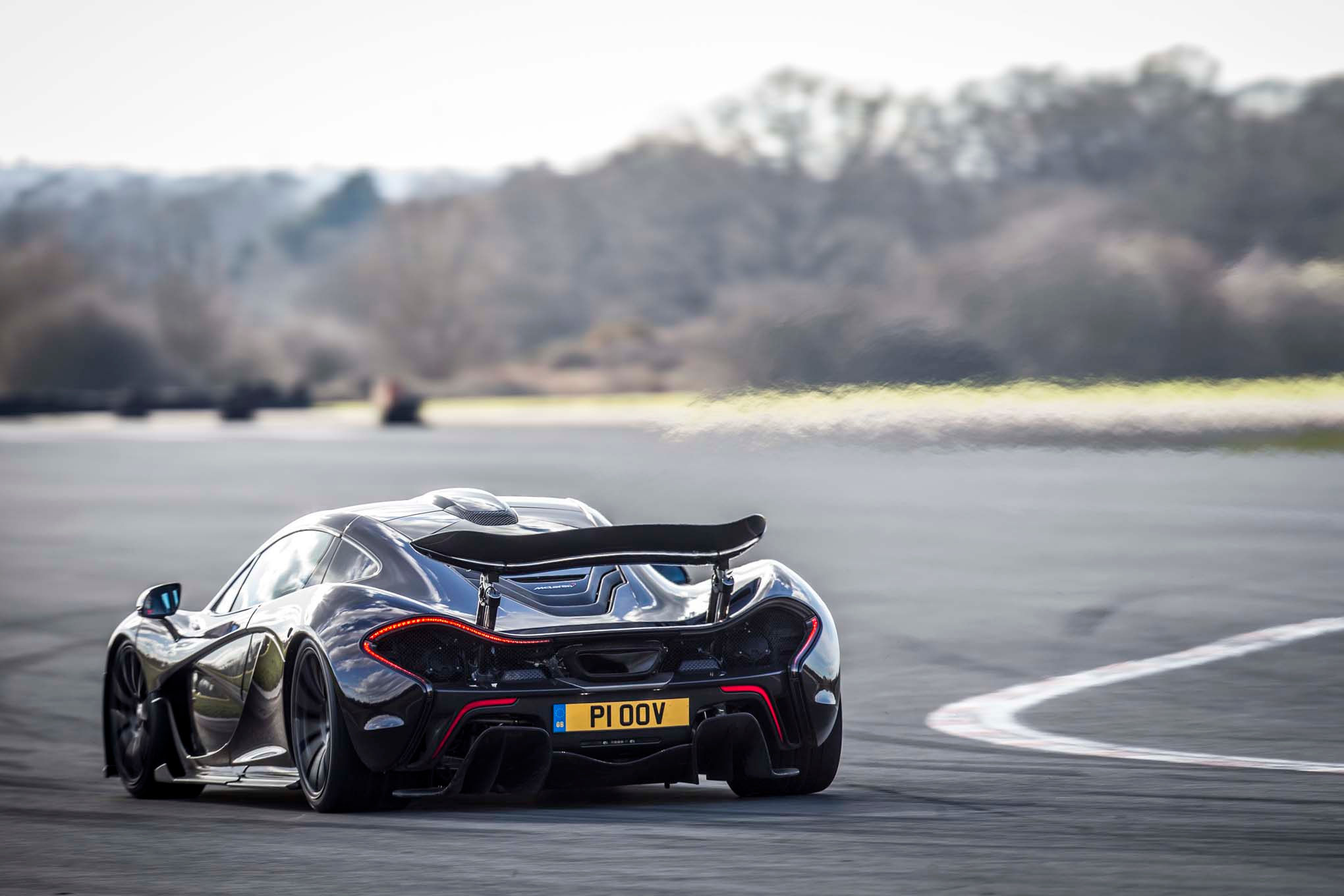 Wallpaper #qWjoIZMBSpphPi3-OzEA129 2014 Mclaren P1 Review Automobile Magazine