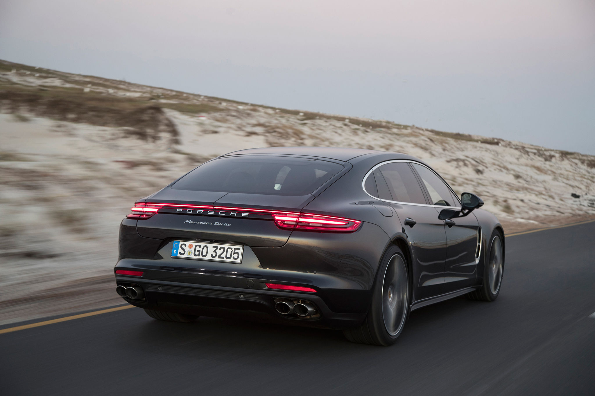 Wallpaper #SWea-JIBSpphPi3-LIr450 Quick Take 2017 Porsche Panamera Turbo Executive Automobile Magazine