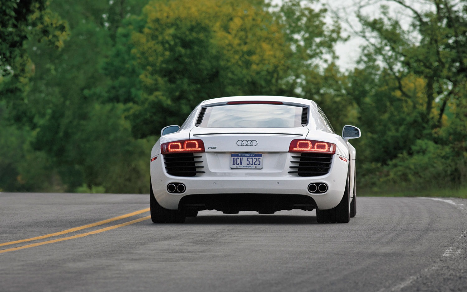 Wallpaper #Pmg_GJMBSpphPi3-AhLi350 Twin Turbo Perfection Ams Performance Audi R8 Review Automobile Magazine