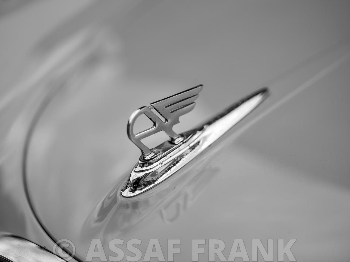 Wallpaper #SCzLSZMB0E1QgA7wqPTc173 Assaf Frank Photography Licensing Vintage Car Front View