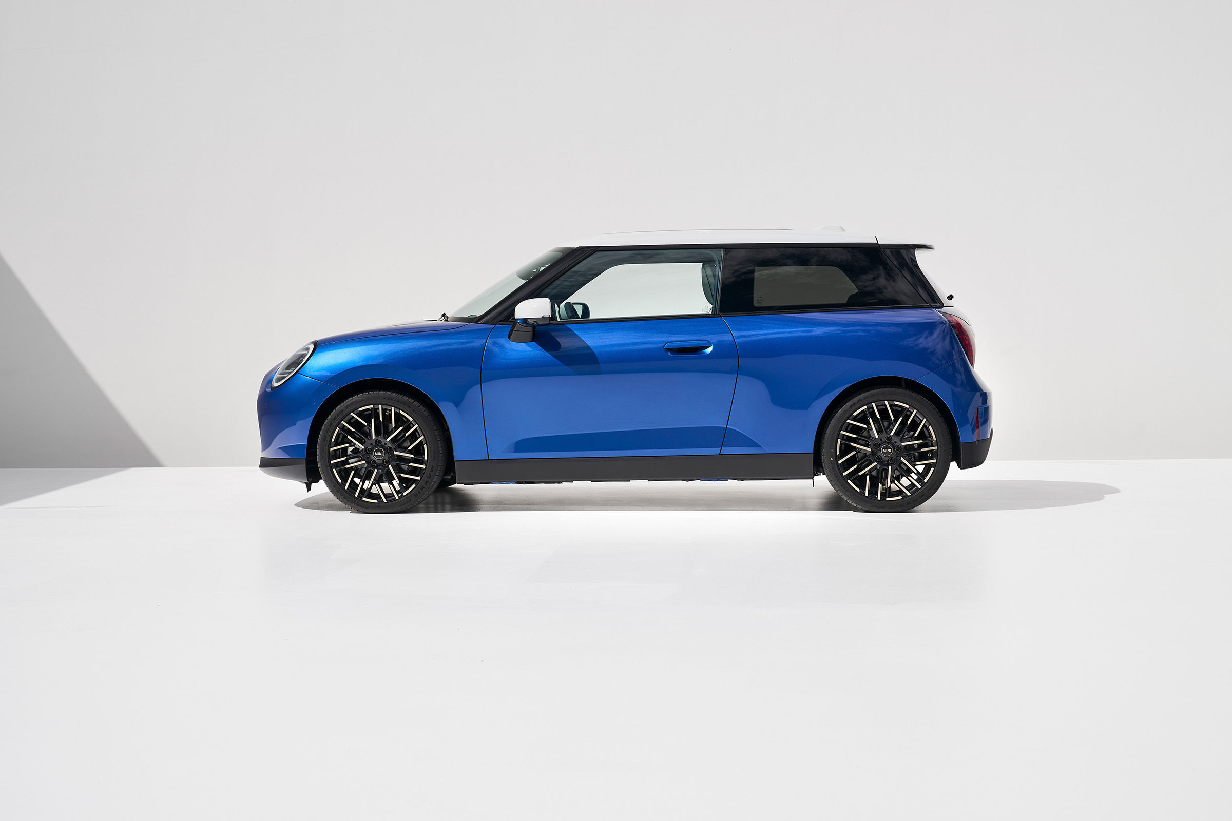 Wallpaper #FLhQ3JIBJvJKYCmEY_sK73 BMW Electric Mini Cooper Platform Gets Help from China Partner Bloomberg