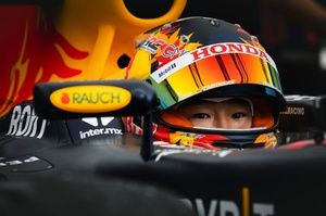 Wallpaper #6bl-3ZIBJvJKYCmErABD317 Tsunoda Will Get Red Bull F1 Run in End of Year Abu Dhabi Test Horner