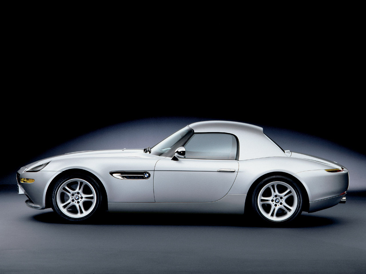 Wallpaper #2mg1GZMBSpphPi3-FBU051 BMW Z8 Review and Photos