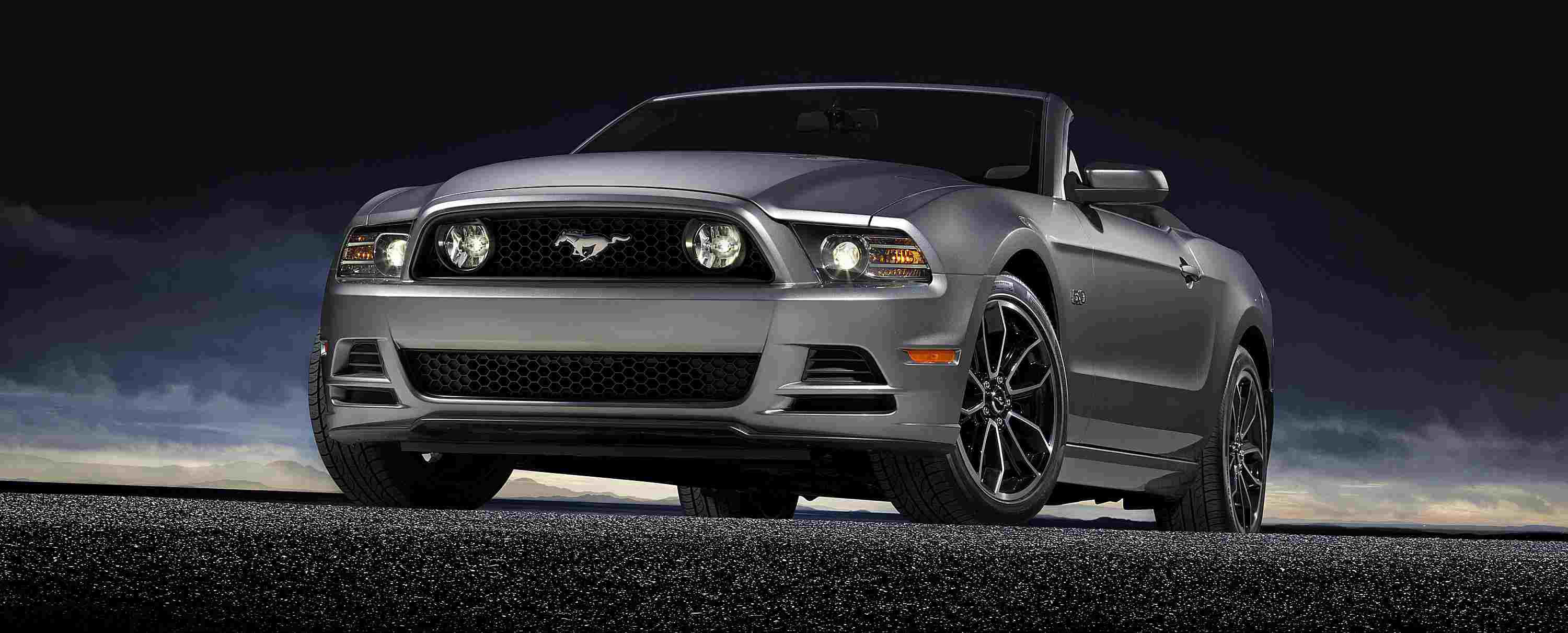 Wallpaper #tGey65IBSpphPi3-qE2033 A Gallery of Ford Mustangs Through the Years