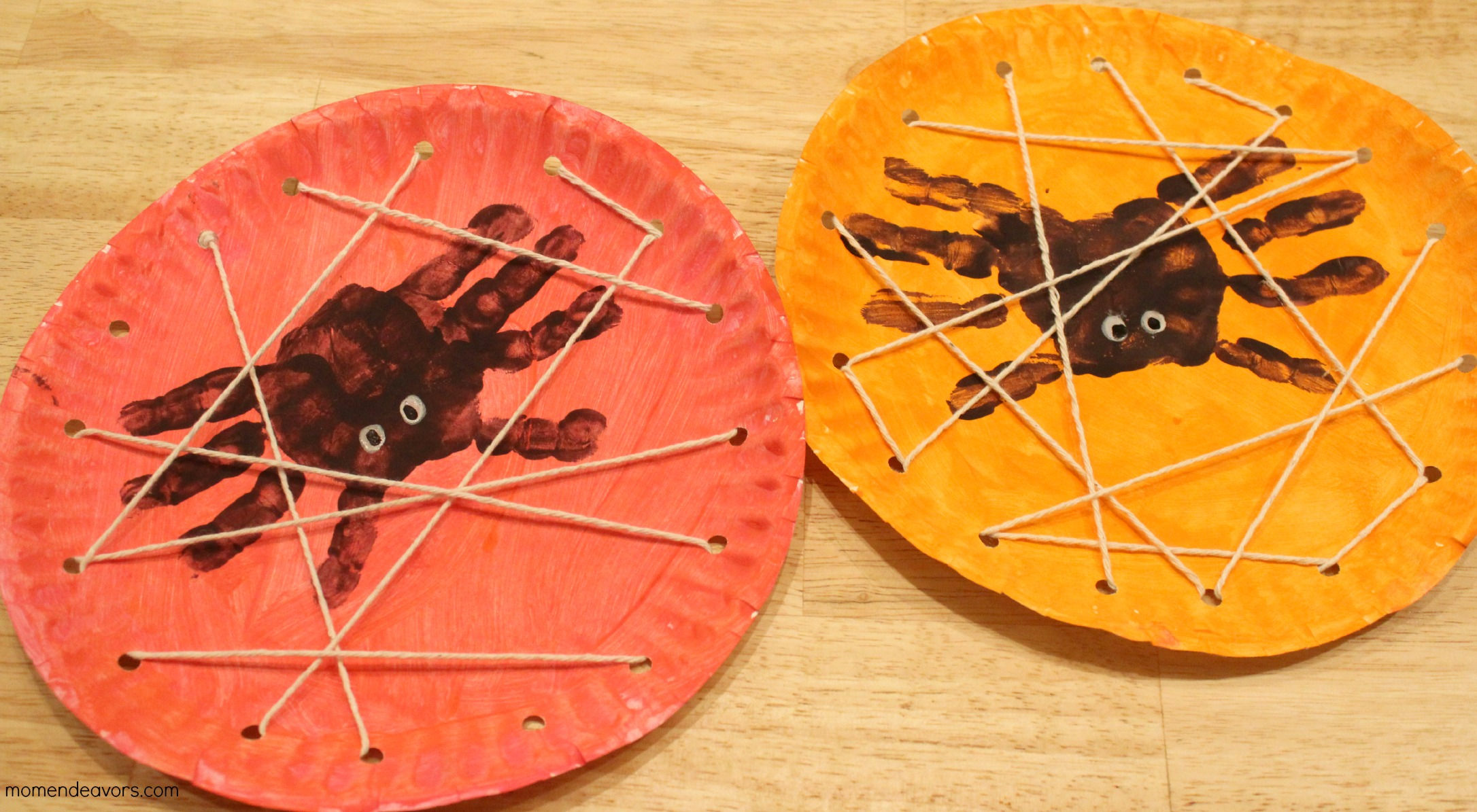 Wallpaper #mWf1-JIBSpphPi3-LItN305 Halloween Kids Craft Handprint Spiders in a Diy Lacing Card Web Mom