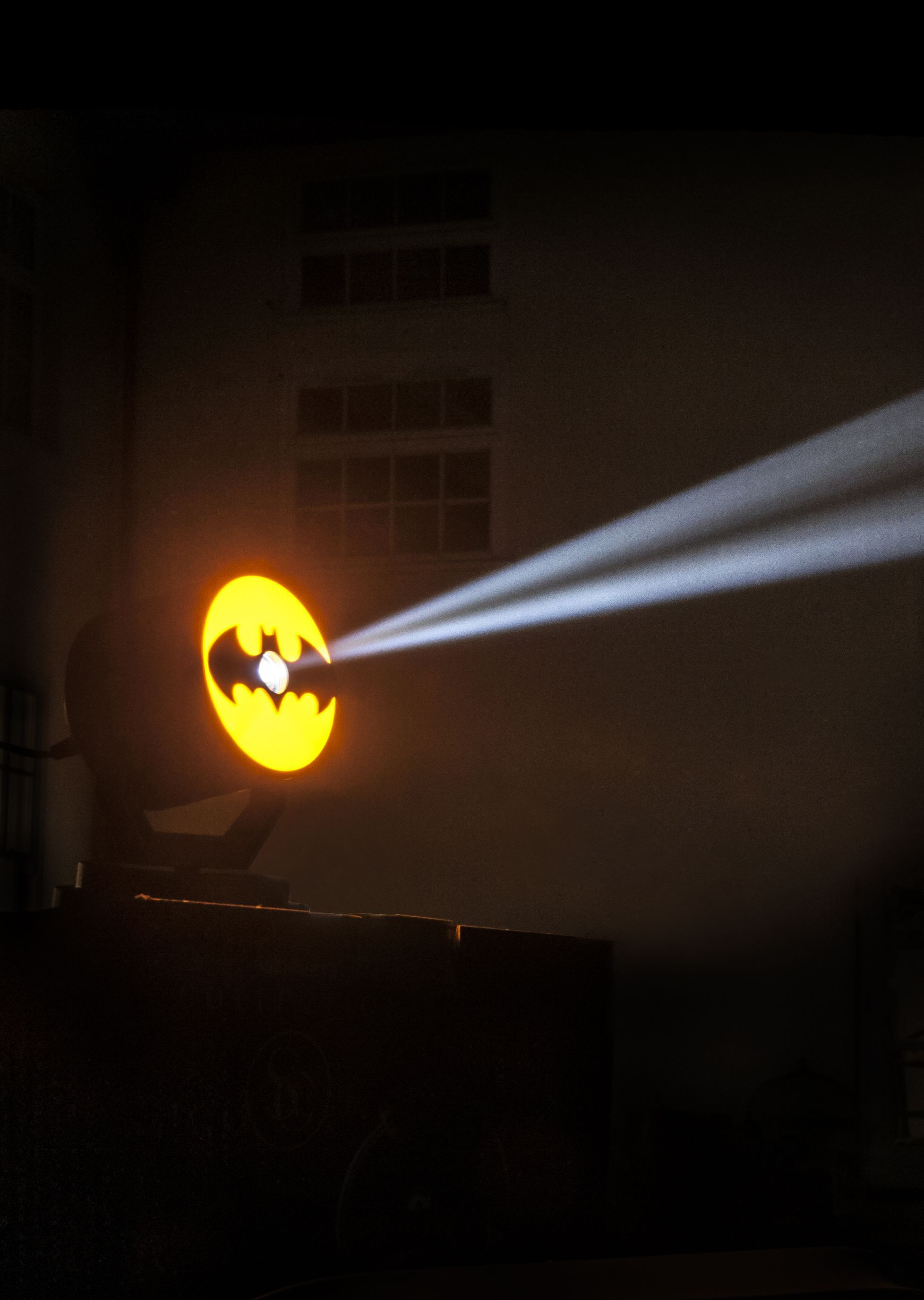 Wallpaper #JYLpP5MB0GiFKesMM8Dz4 Projecteur Batman Bat Signal DC Comics
