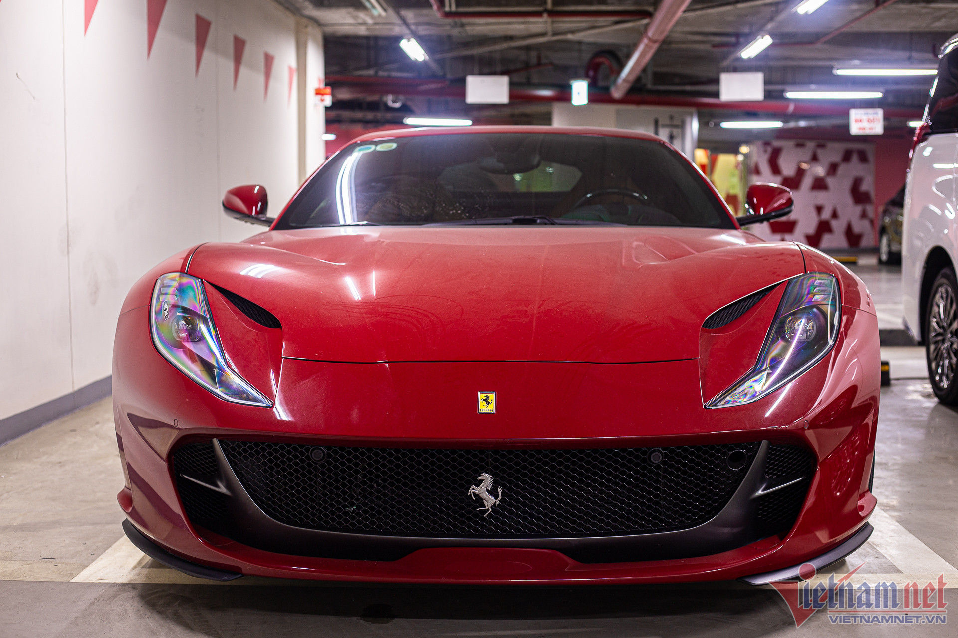 Wallpaper #GEZsVZcBqAgmjOk2hl5k475 Can Canh Sieu Xe Ferrari 812 Superfast 25 Ty Dong Viet Nam Chi Co 2