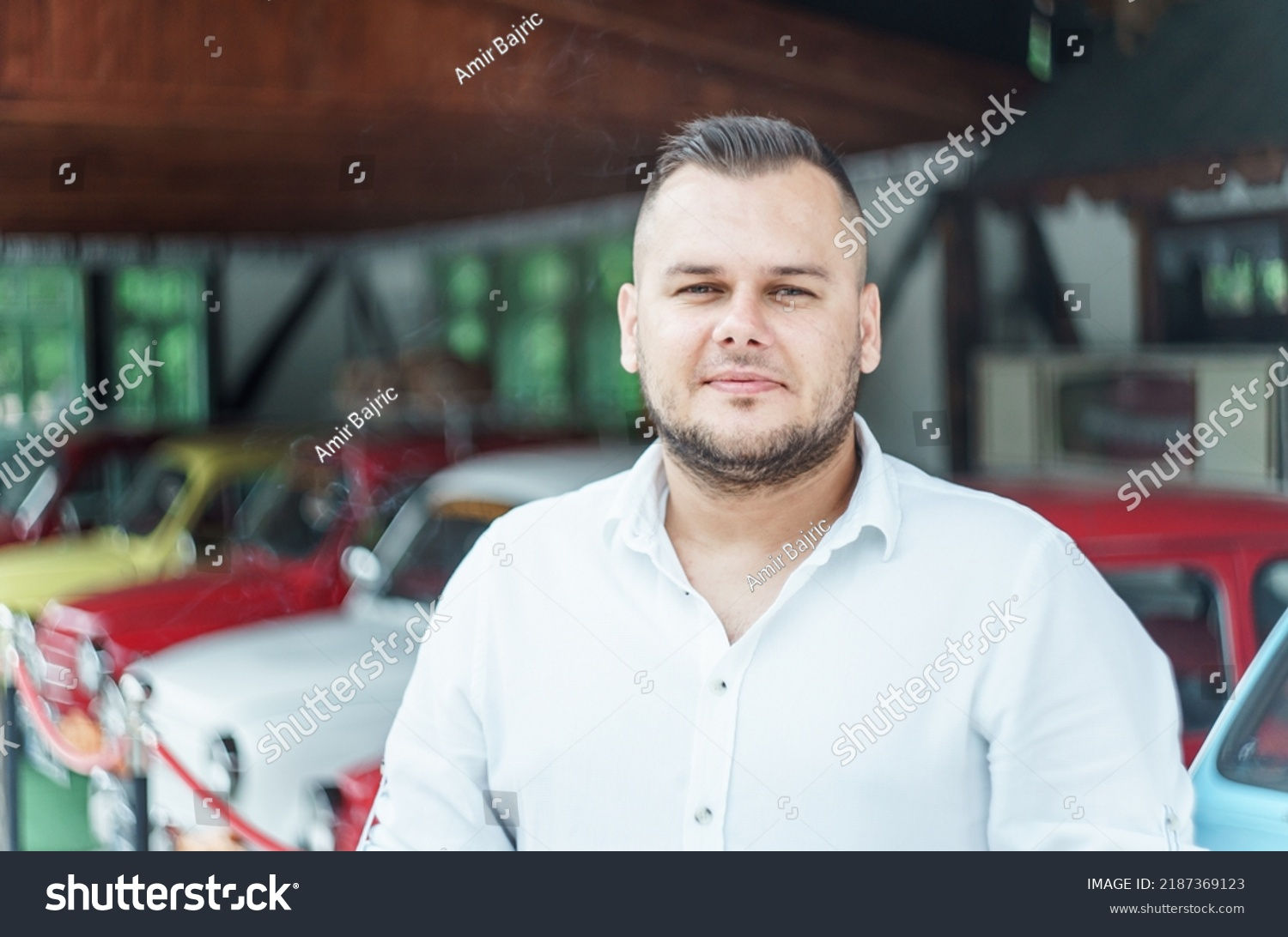 Wallpaper #nWdrAZMBSpphPi3-YapM270 Perfect Style Side View Young Bearded Stock Photo 2187369123 Shutterstock
