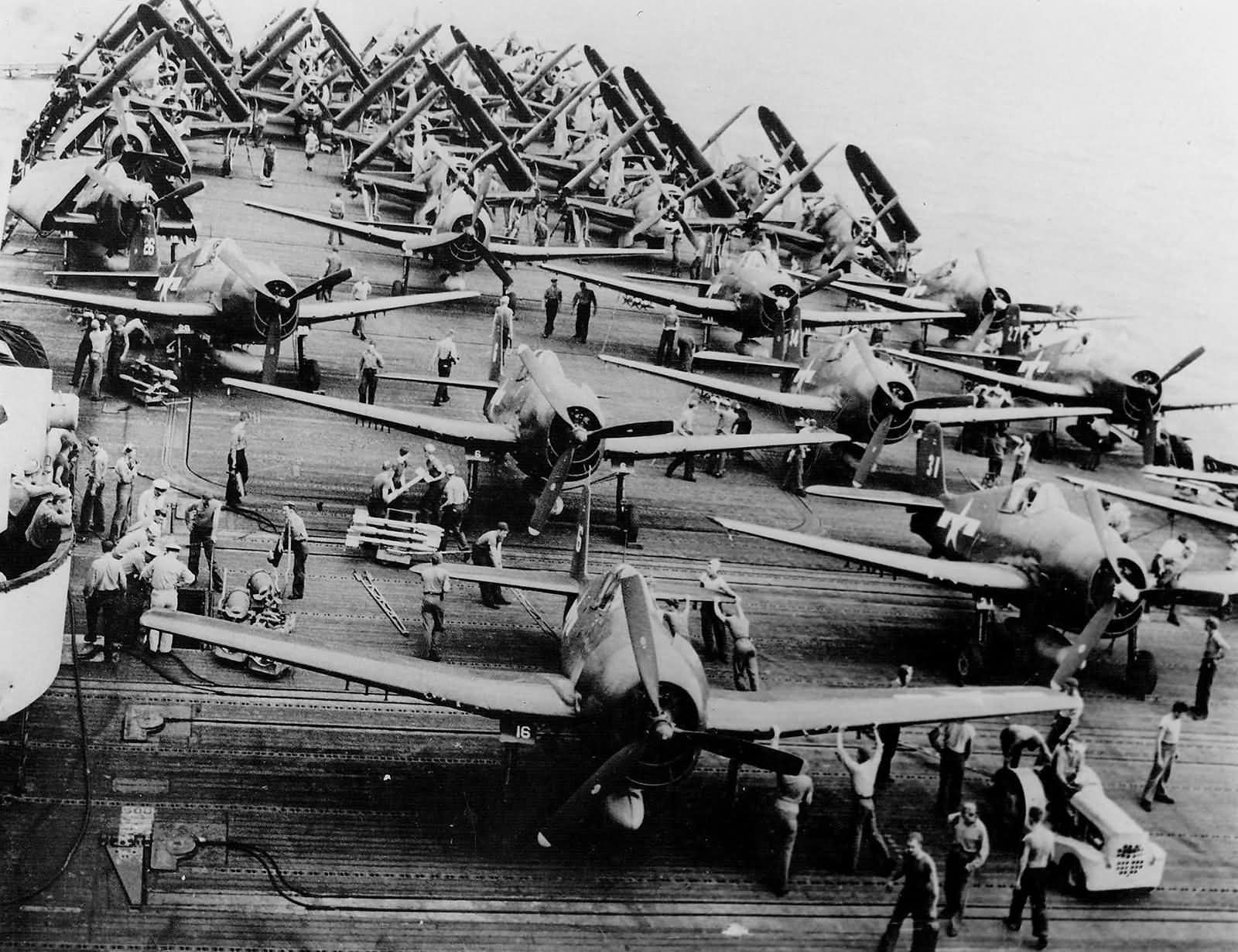 Wallpaper #hrgO15IBJvJKYCmELuEg351 F6f Hellcats Uss Franklin Cv 13 October 1944 World War Photos