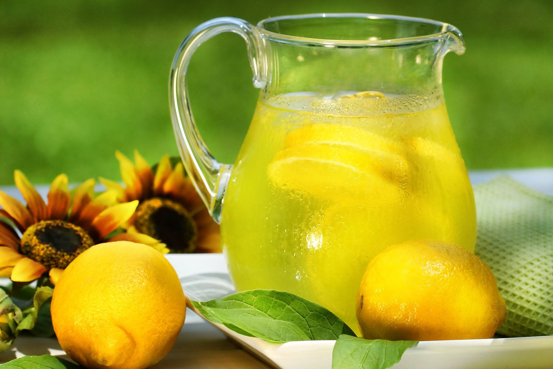 Wallpaper #02ewD5MBSpphPi3-Ae9s147 When Life Gives You Lemons Make Lemonade Our English Blog