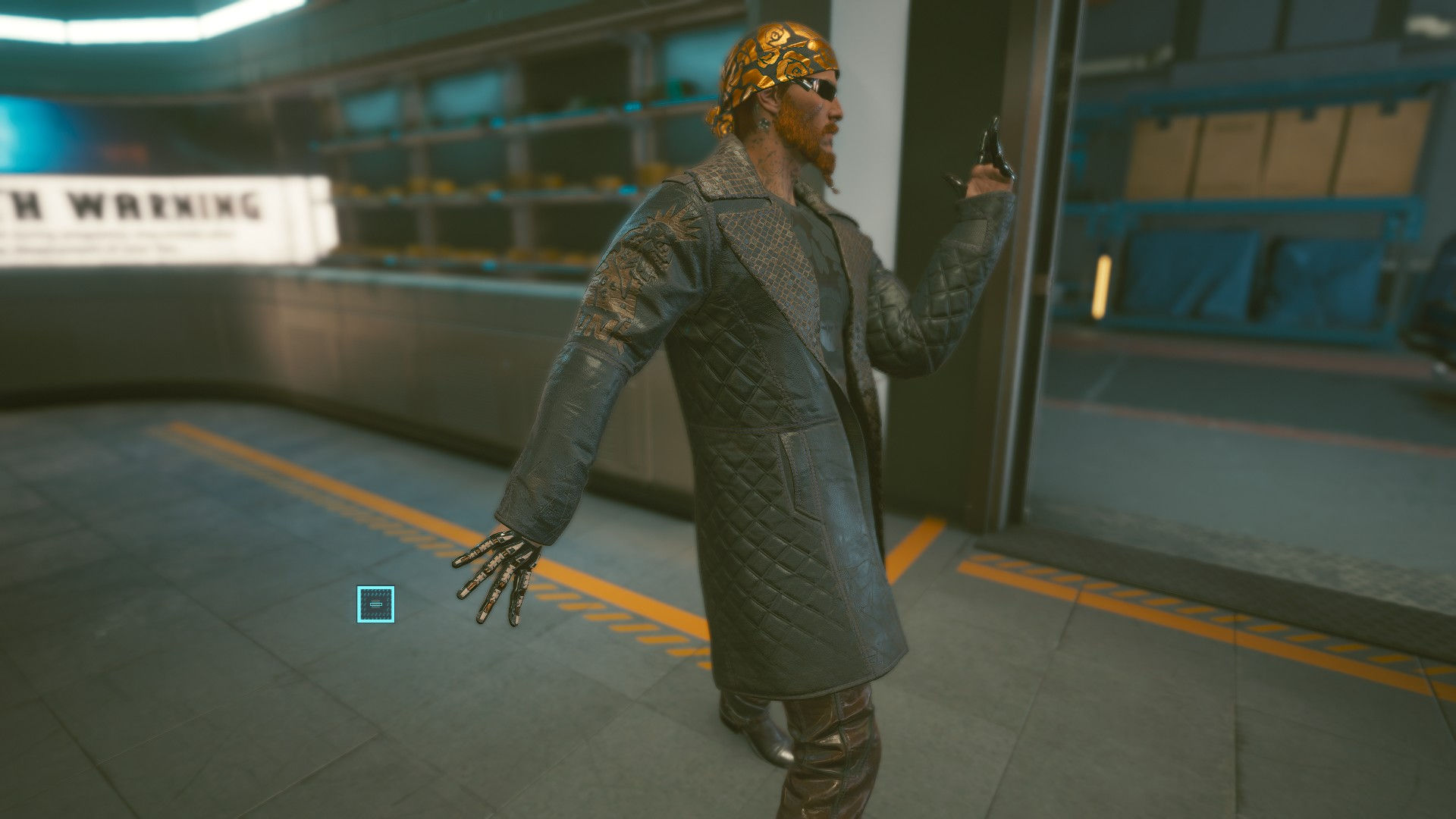 Wallpaper #PUXNk44B7YBJg1BVdZ8J39 A Stylish Man with Gold Accessories in Cyberpunk 2077