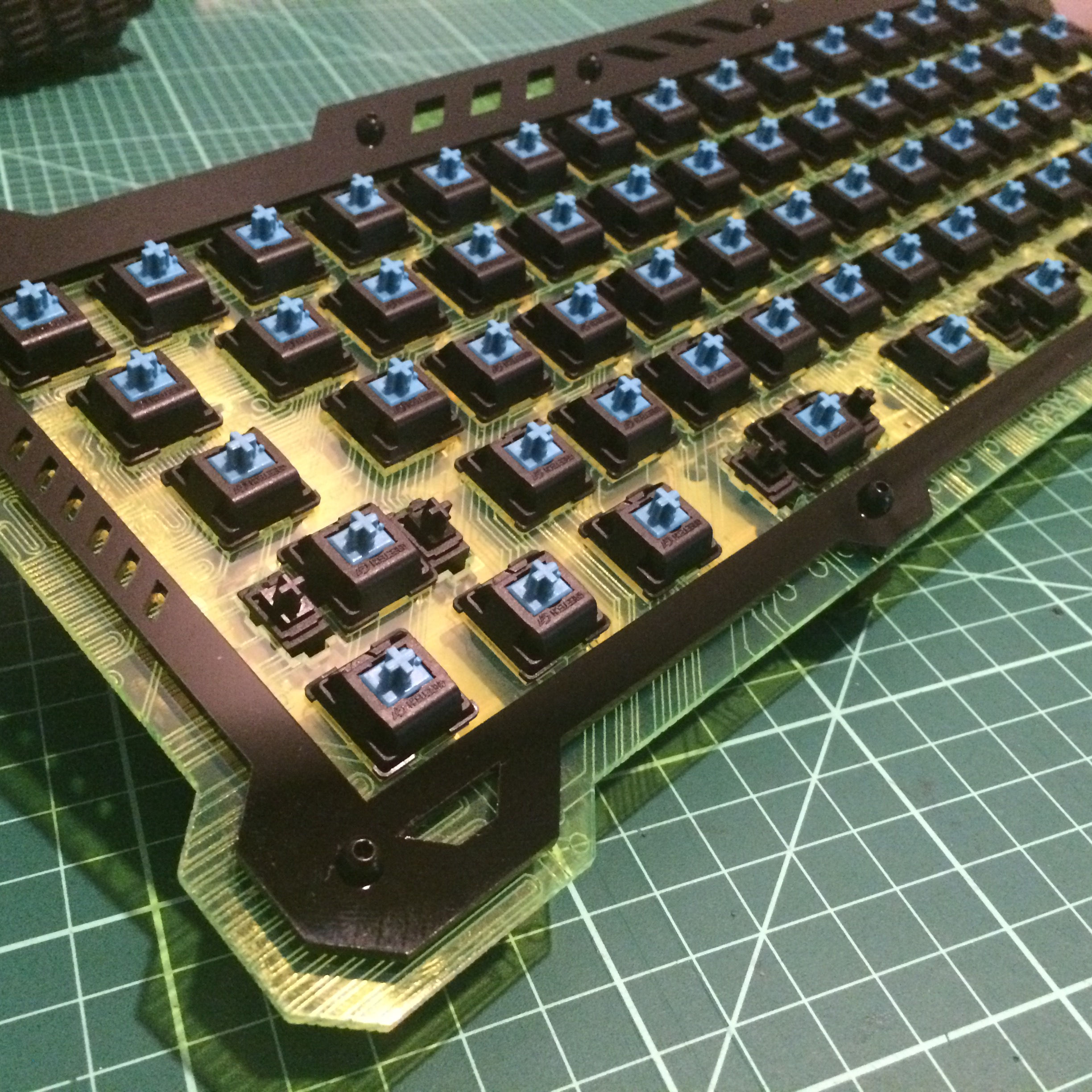 Wallpaper #I6WROJMBVBiSkHCaw44051 Cyberpunk Acrylic Keyboard Case Build Log