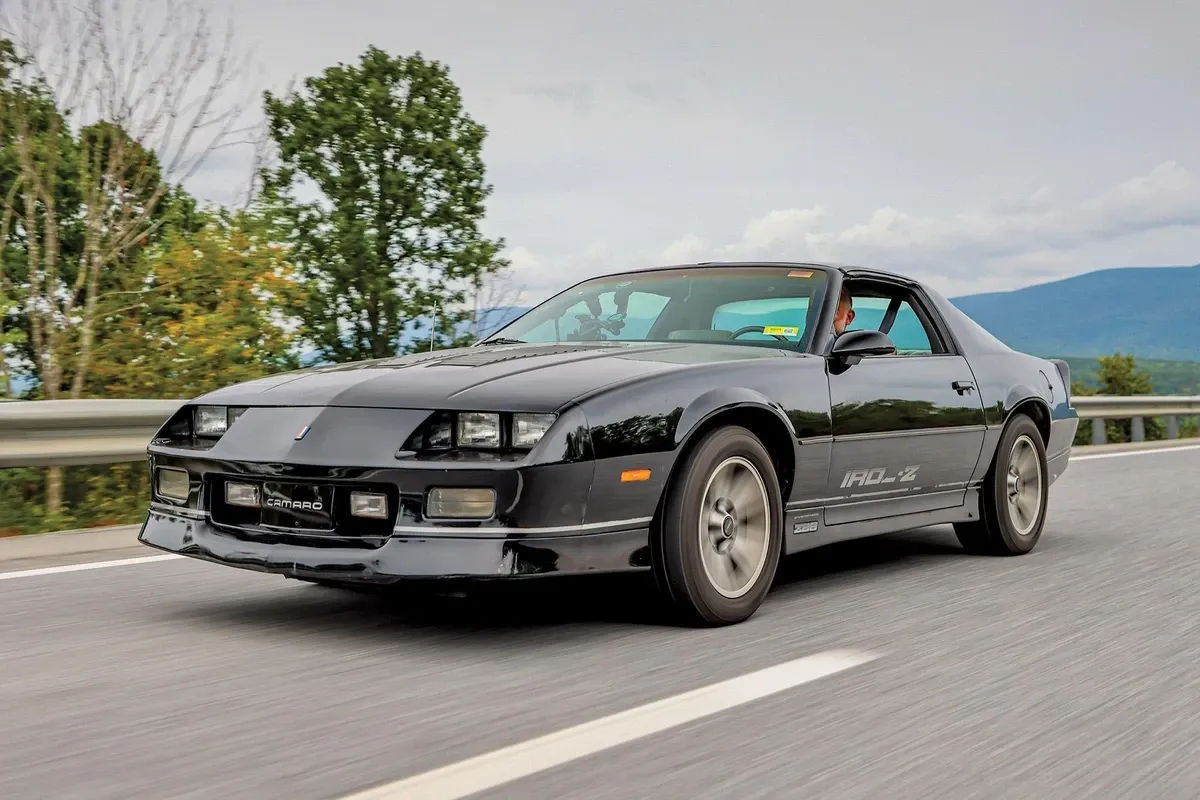 Wallpaper #jTUHk5cBk_lpvpaliJVd71 Video the Hemmings Garage Rehab Iroc Camaro is Back for More Repairs