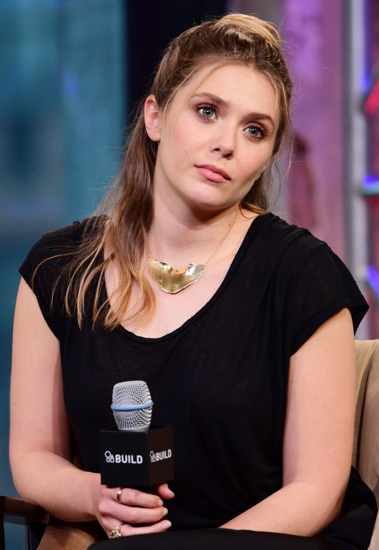 Wallpaper #Ip2fZpcBkAG5jTCHhLOH191 Celebrities Trands Elizabeth Olsen Aol Build Speaker Series Presents