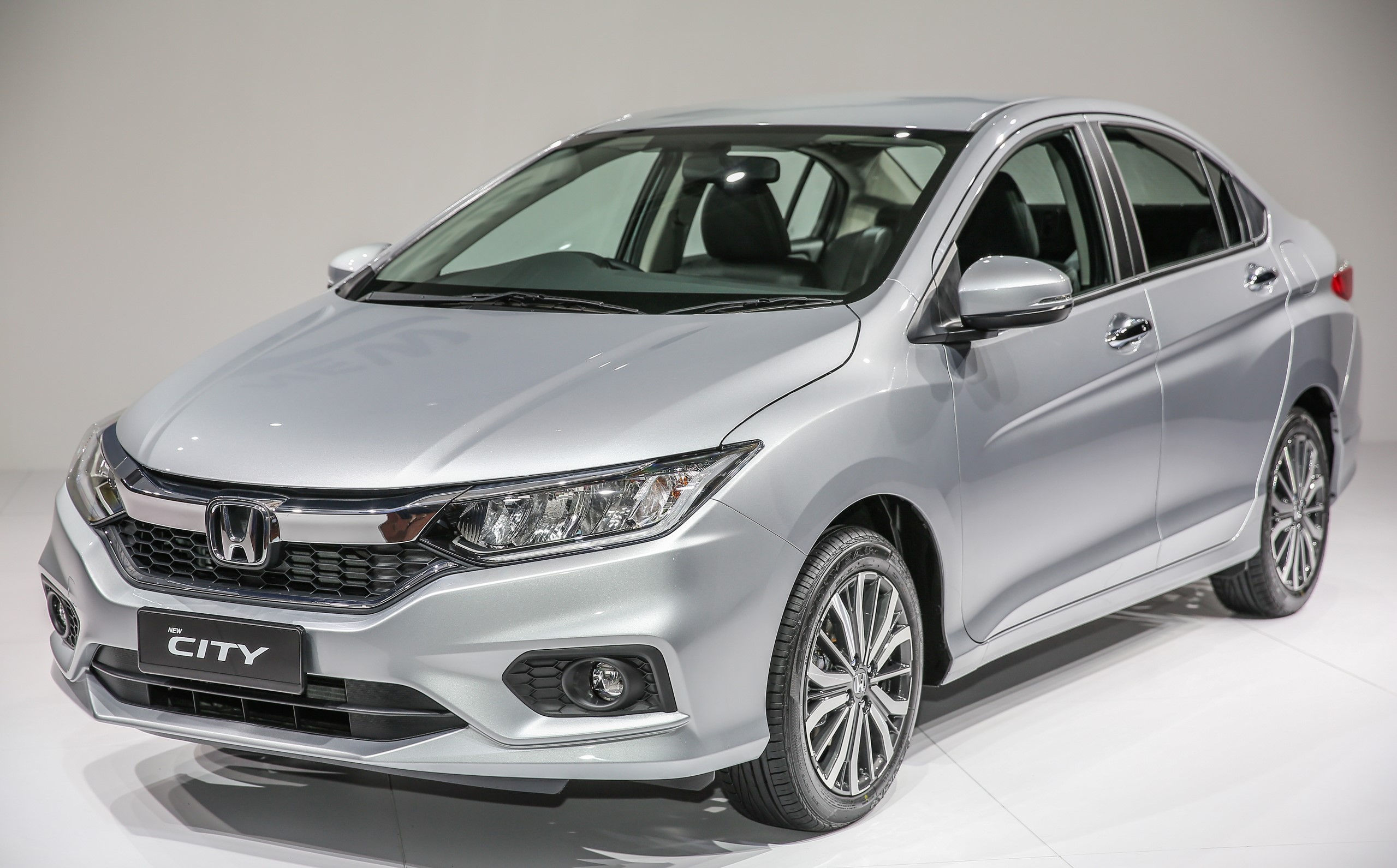 Wallpaper #8X3b9I4Bnwiau_P6DhA325 New Honda City is Here with 5 Variants Officially Confirmed