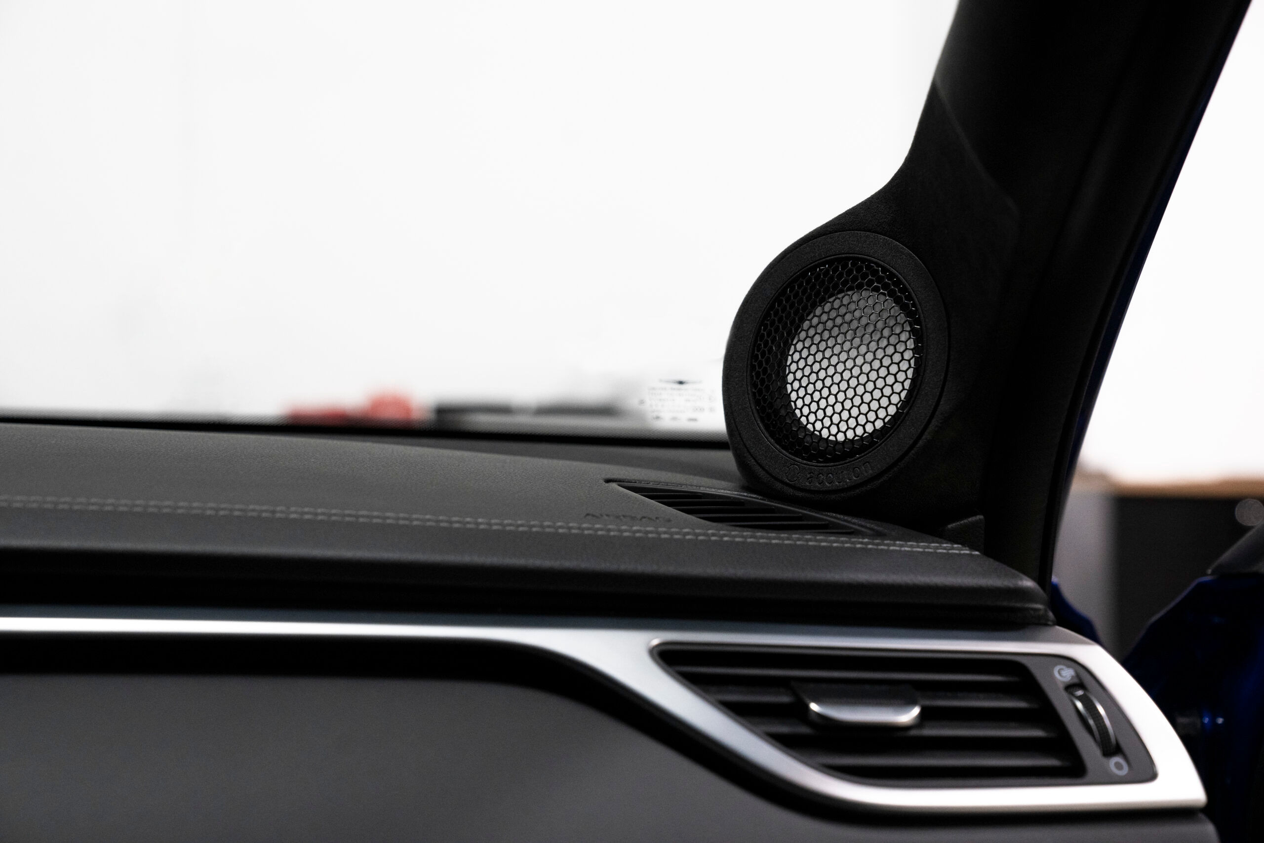 Wallpaper #OmijFpMBSpphPi3-0gzx18 Car Audio Installation in New York Vanguard Automotive Design