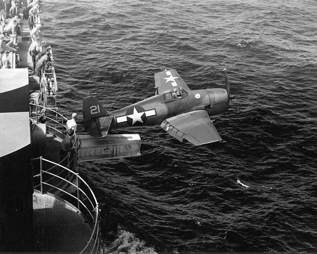 Wallpaper #hrgO15IBJvJKYCmELuEg292 Vf 2 Grumman F6f 3 Hellcat Fighter Catapult Launch from H Flickr