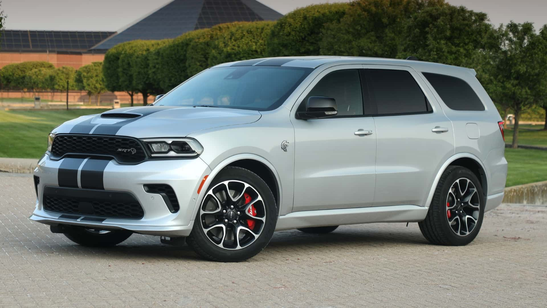 Wallpaper #omeU8JIBSpphPi3-CGf229 El Dodge Durango Srt Hellcat V8 De 720 Cv Sobrevive En 2024