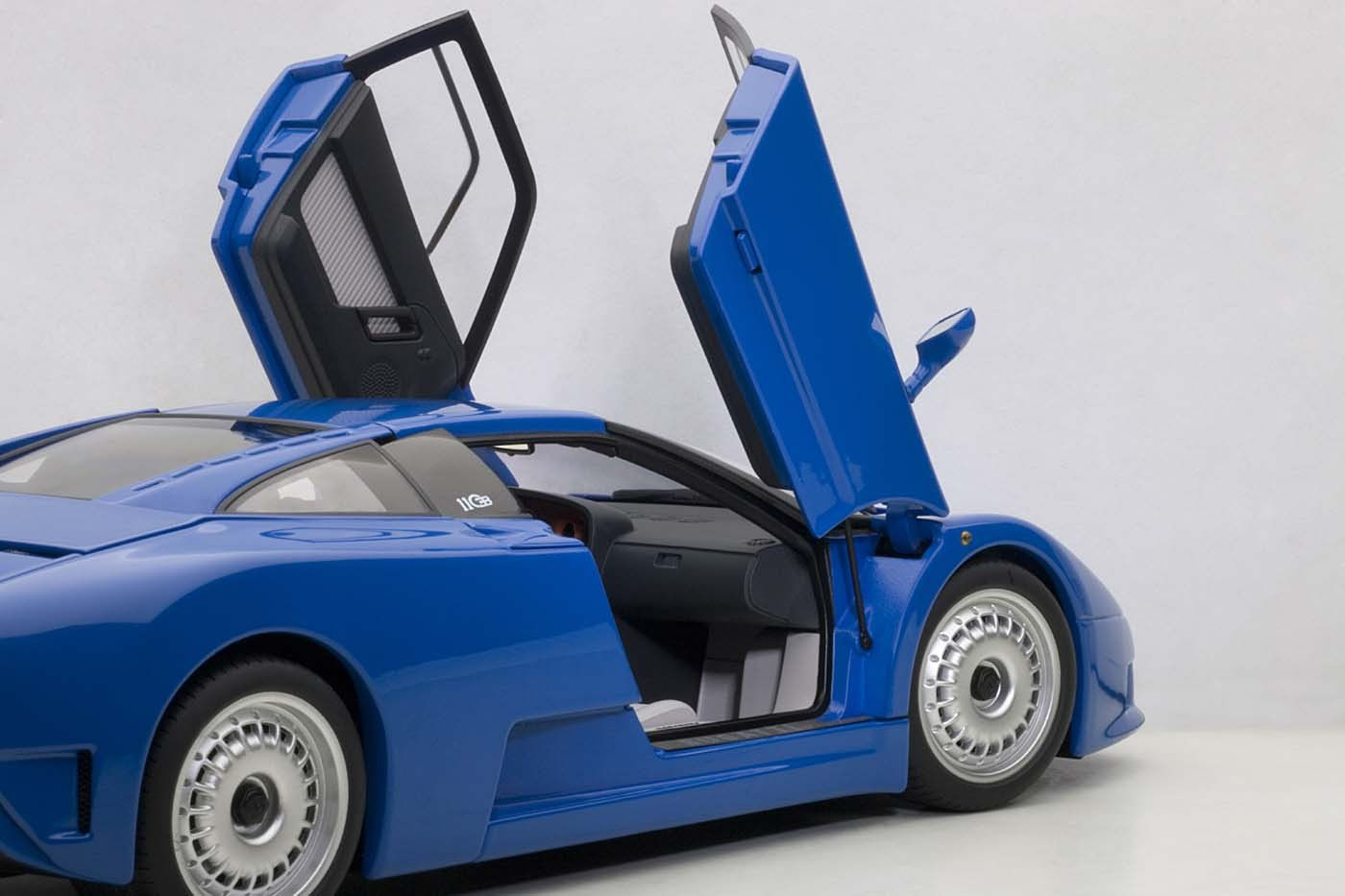 Wallpaper #yAOyZpMBpyOg8YnEJNvg140 Autoart Highly Detailed Die Cast Model Bugatti Eb110 GT Blue 70976