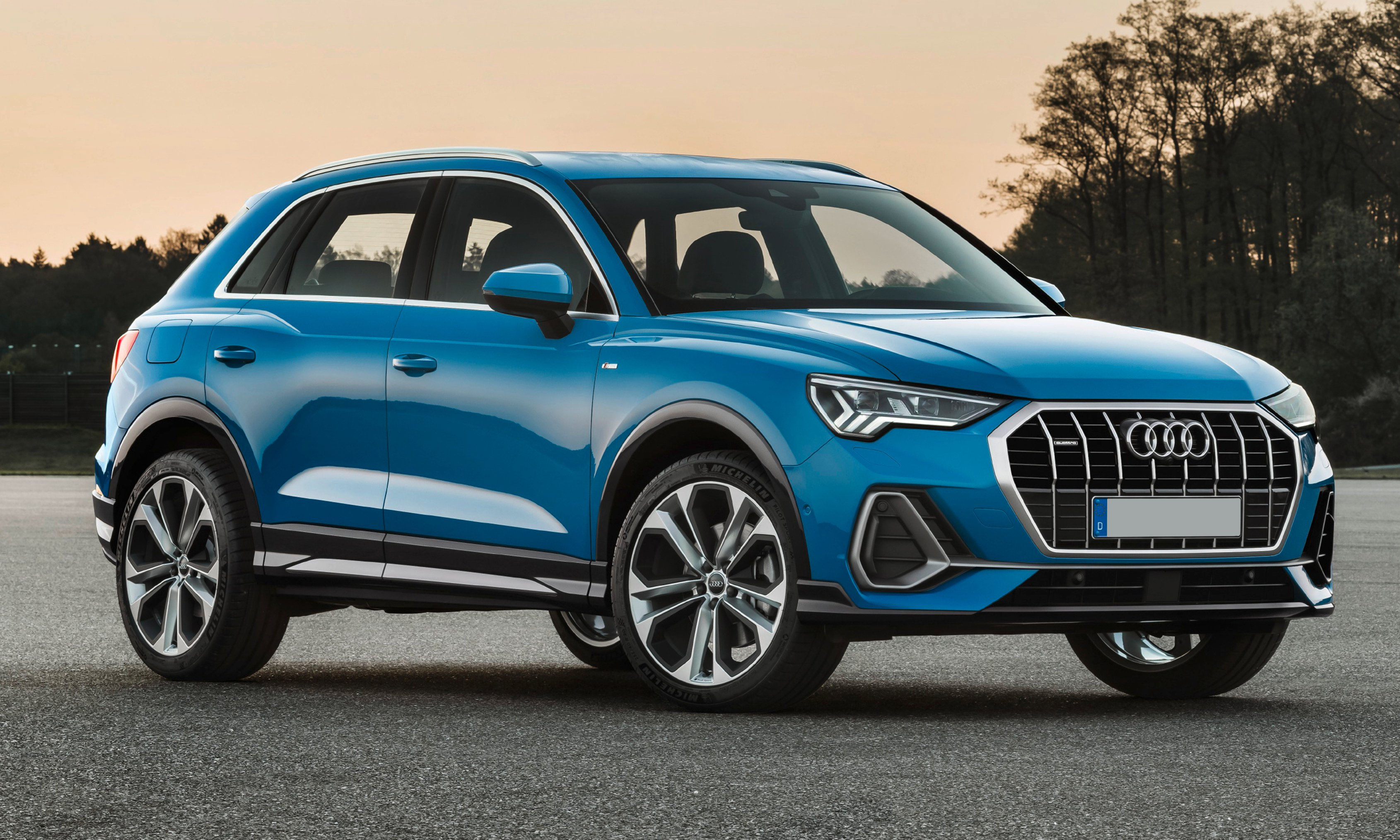 Wallpaper #zWcE-ZIBSpphPi3-x4uh90 Nuova Audi Q3 Configuratore E Listino Prezzi Drivek
