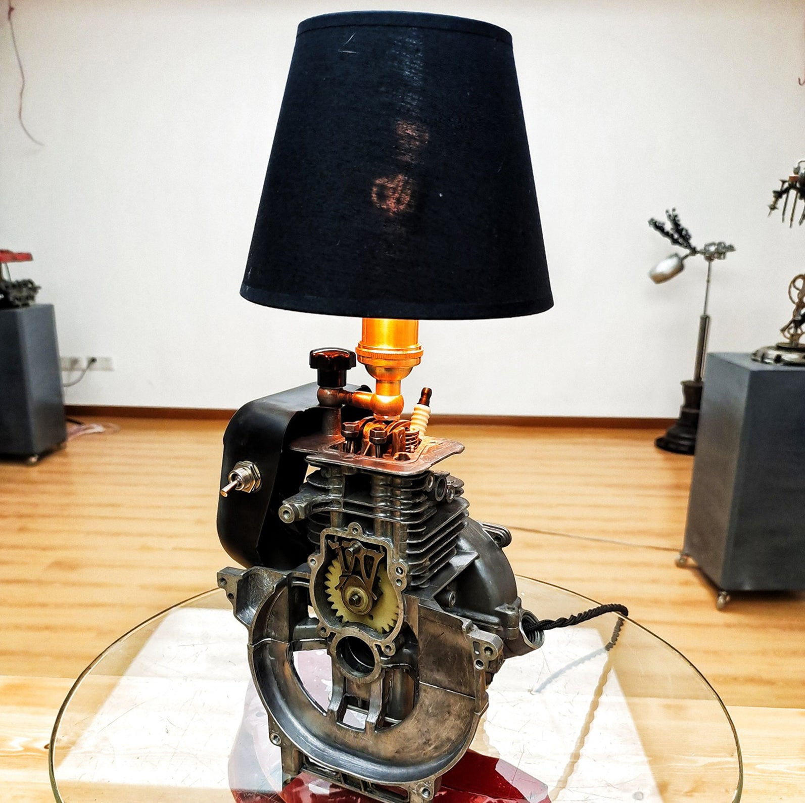 Wallpaper #mxmHAo8BtGB6xQ787kqK56 Cyberpunk Lamp Interal Combustion Engine Powered Model