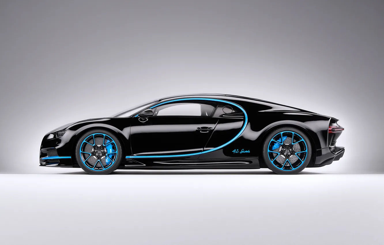 Wallpaper #LmhFGZMBSpphPi3-hRYl179 Wallpaper Background Black Art Side View Hypercar Bugatti Chiron