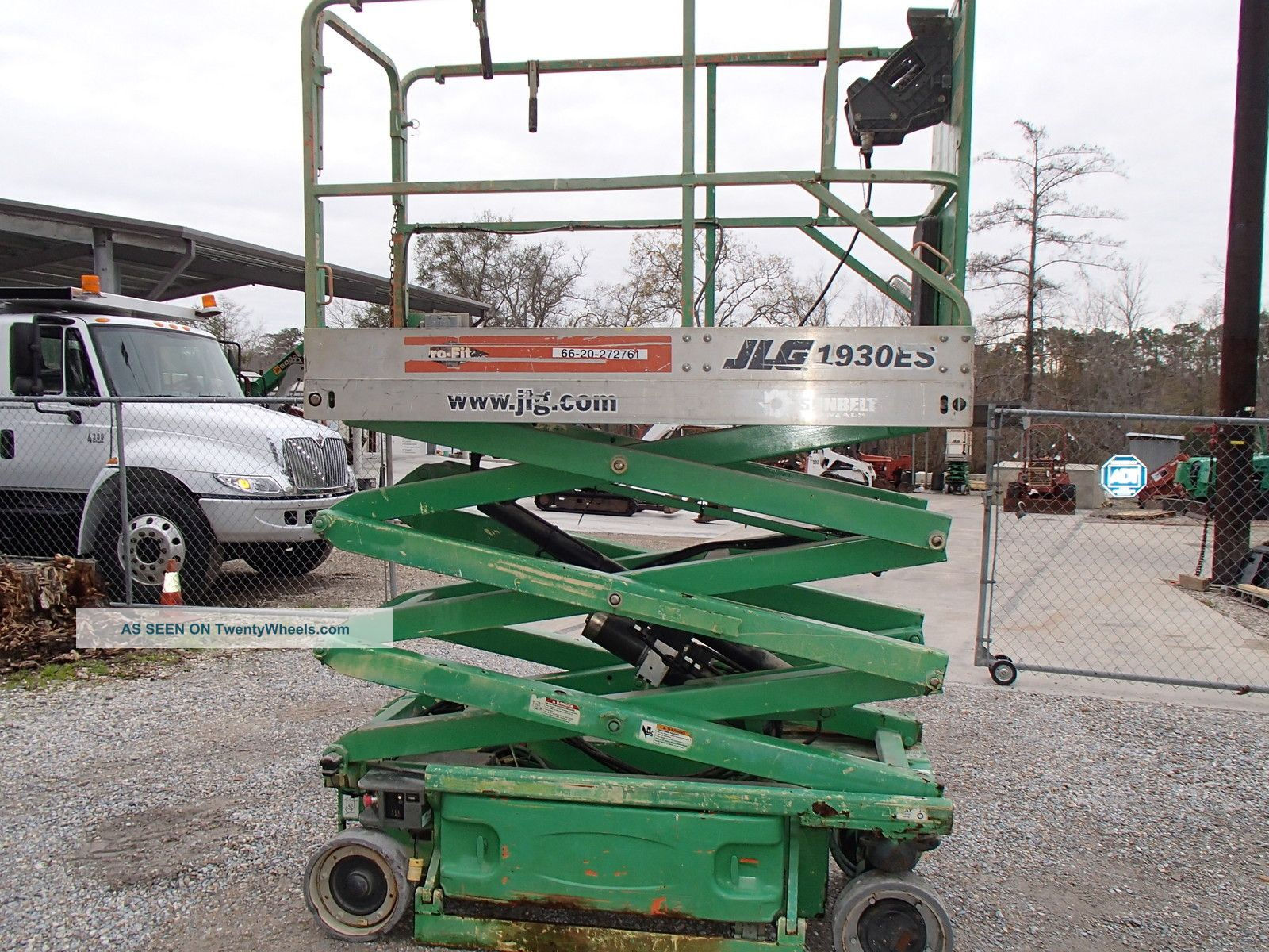 Wallpaper #T200apcBycdYOYFT0XEb158 2004 Jlg 1930es Electric Scissor Lift Construction Building Home Repair