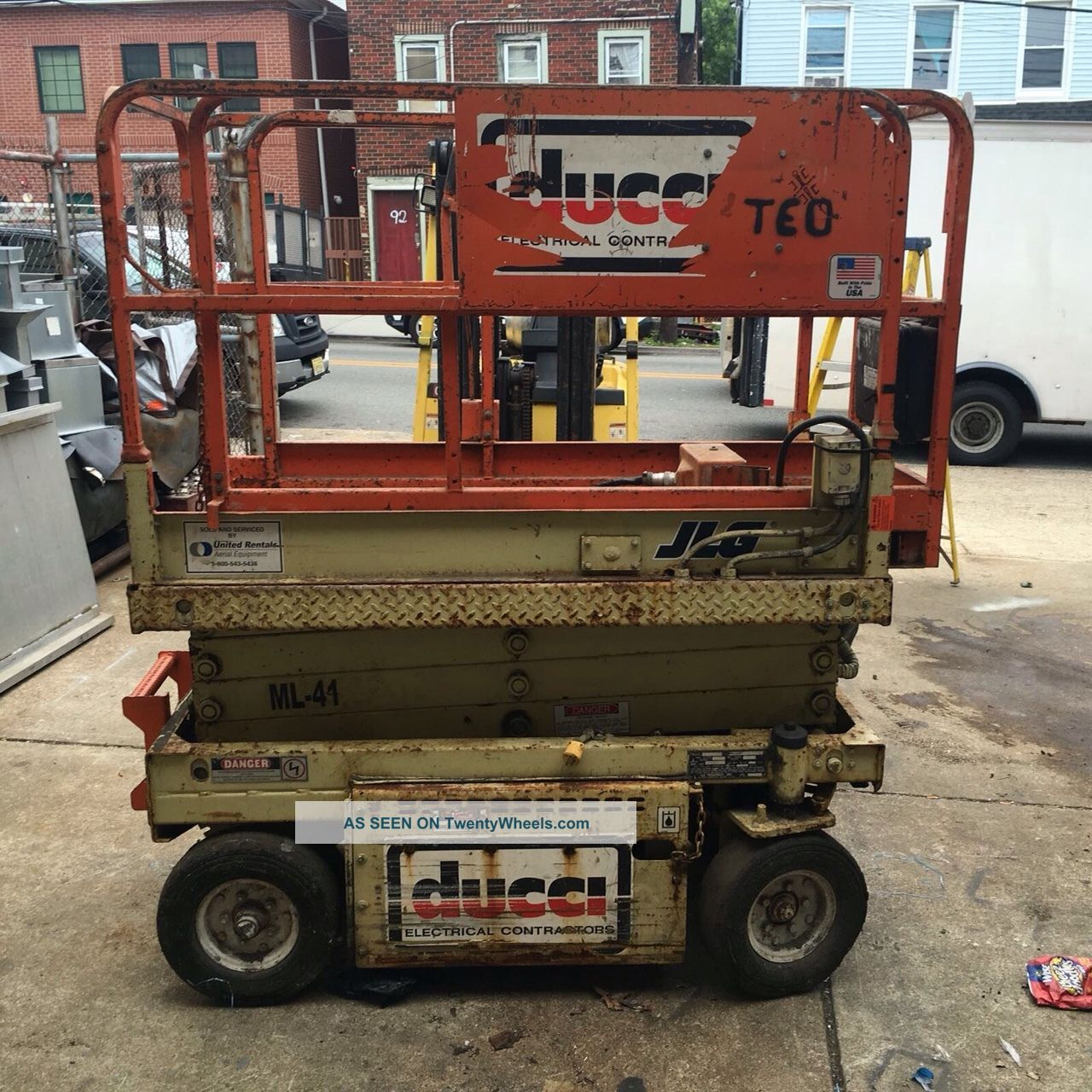 Wallpaper #T200apcBycdYOYFT0XEb36 Jlg Commander Cm1732 Electric Scissor Lift